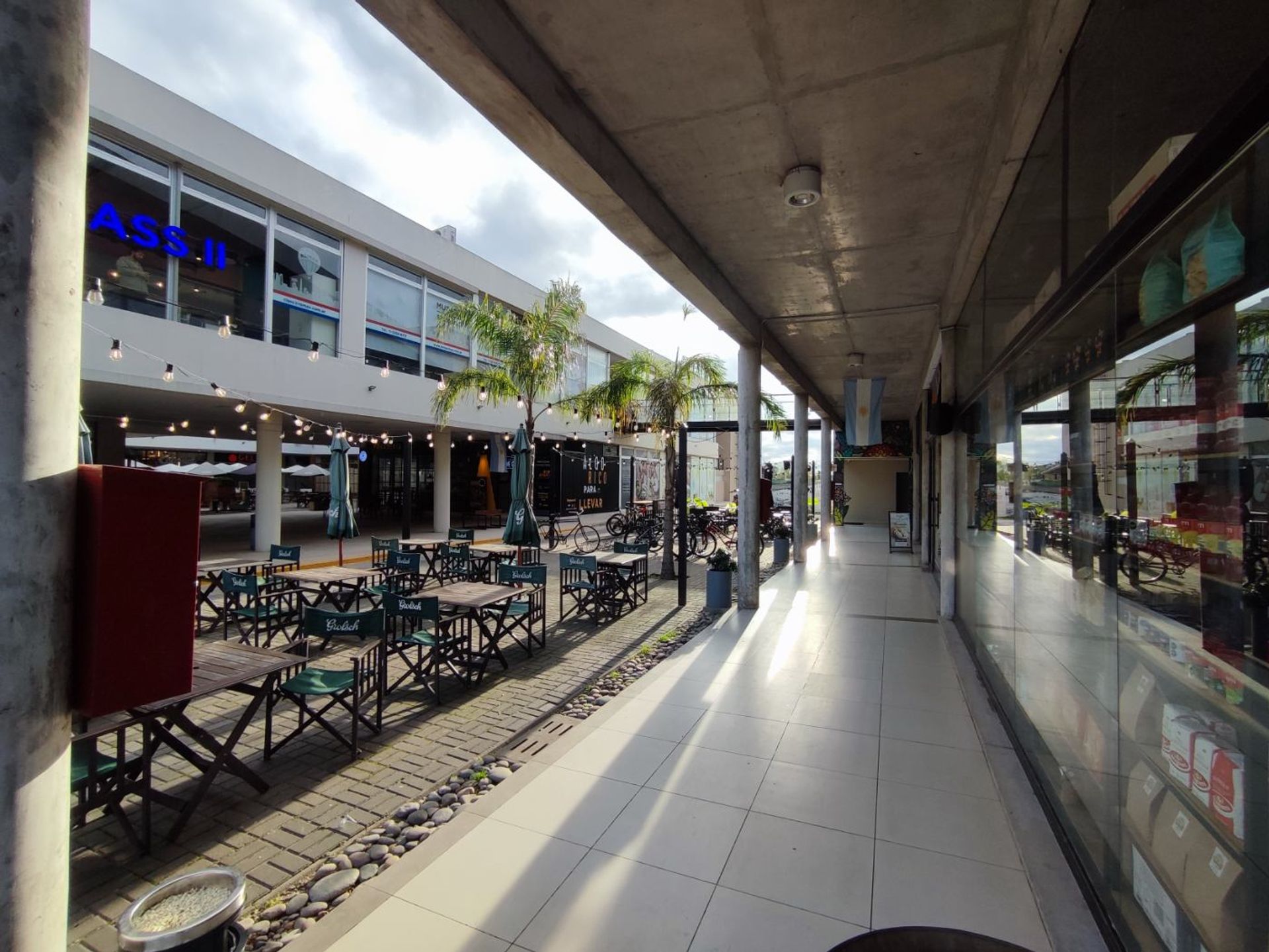 Venta Local Centro Comercial Vila Terra 1 Piso