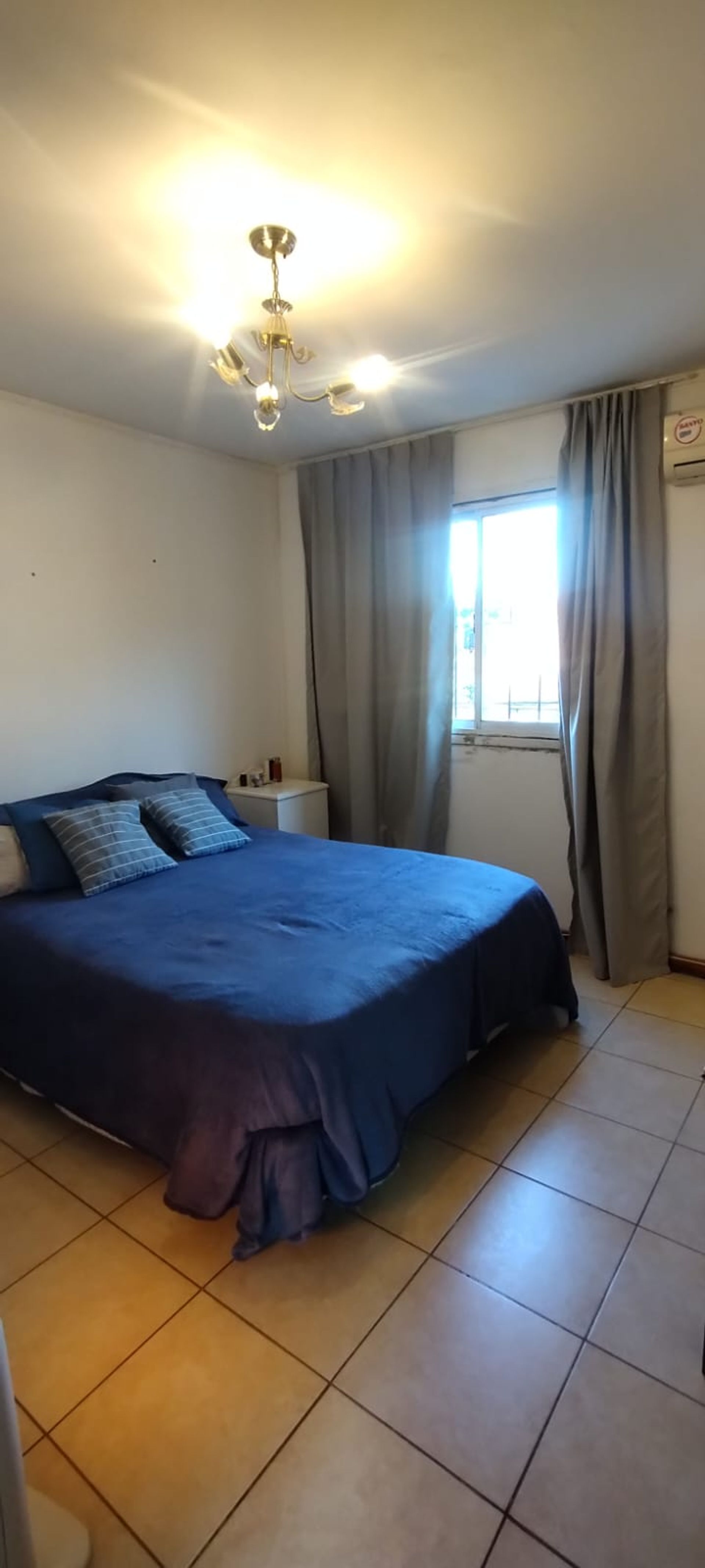 Venta Casa 7 Ambientes Con Cochera Carapachay