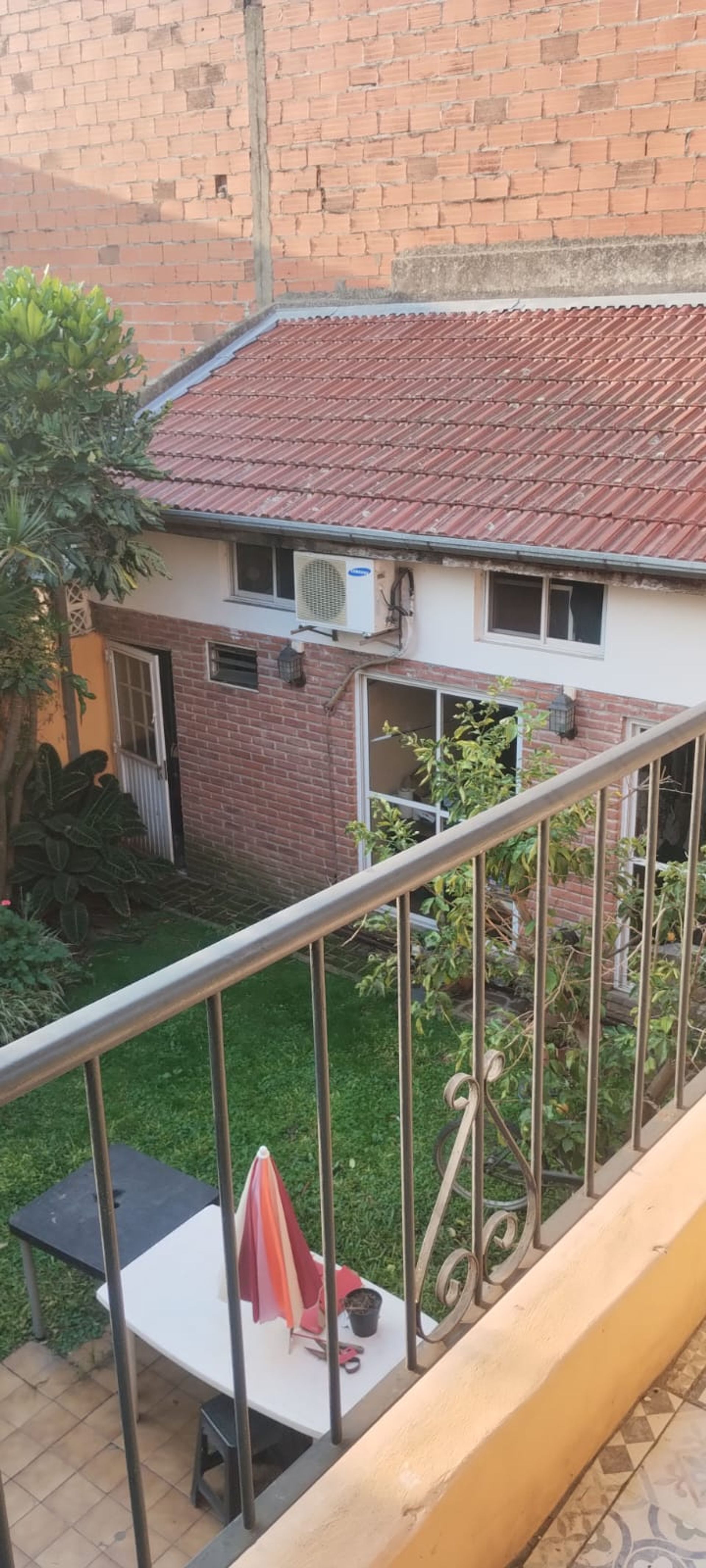 Venta Casa 7 Ambientes Con Cochera Carapachay