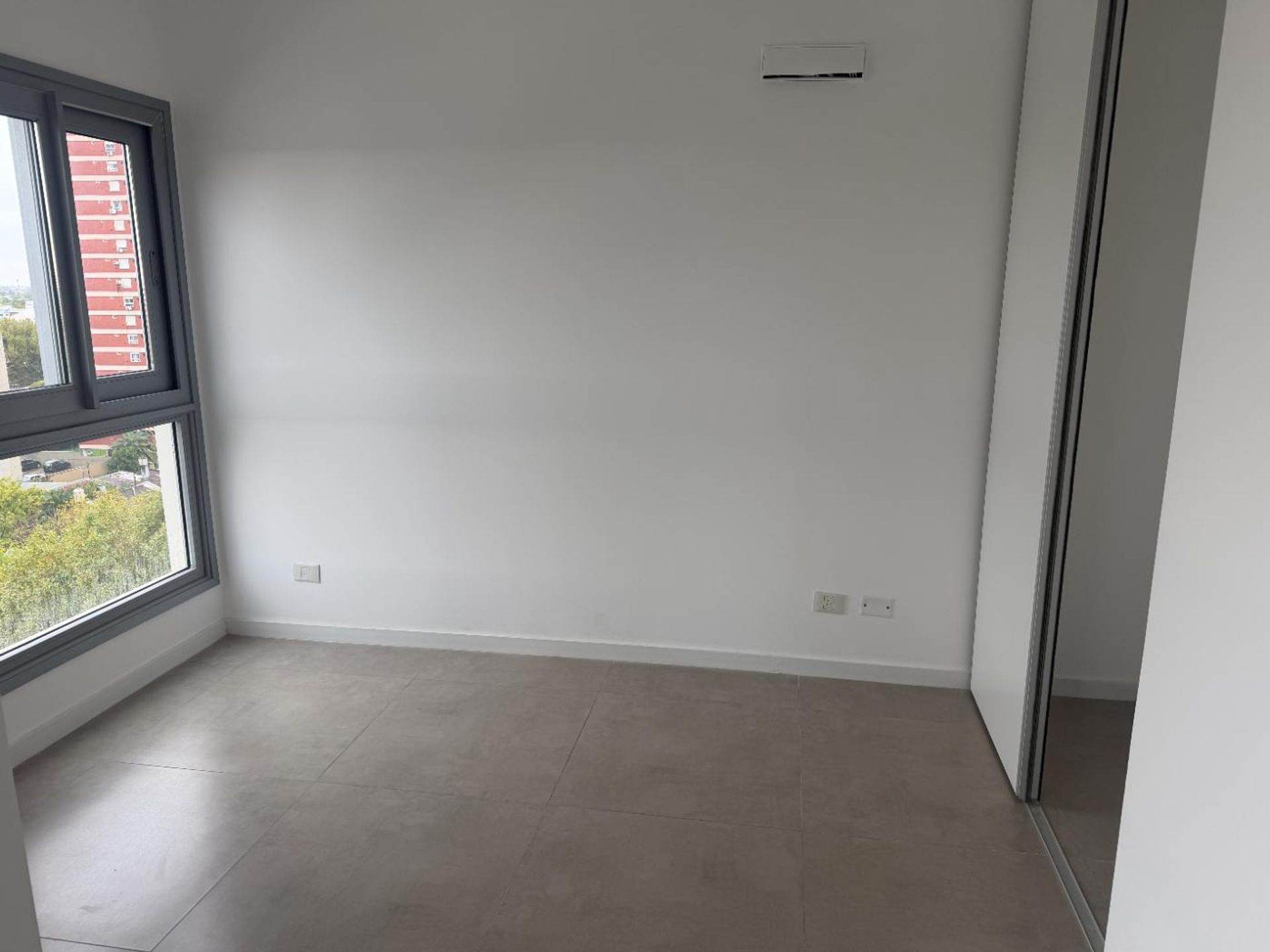 Alquiler 2 ambientes Tigre centro TORRE CARDON II