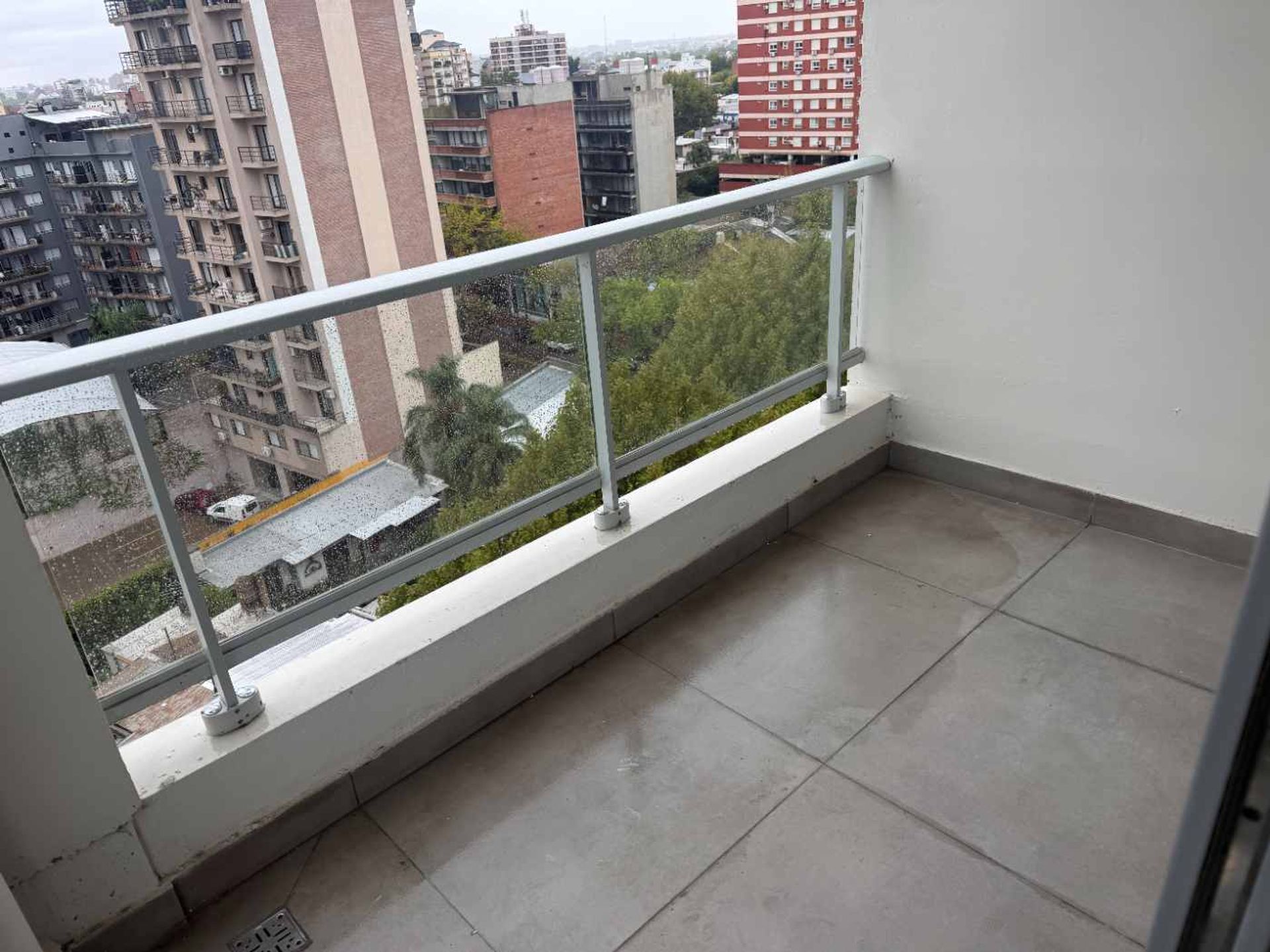 Alquiler 2 ambientes Tigre centro TORRE CARDON II