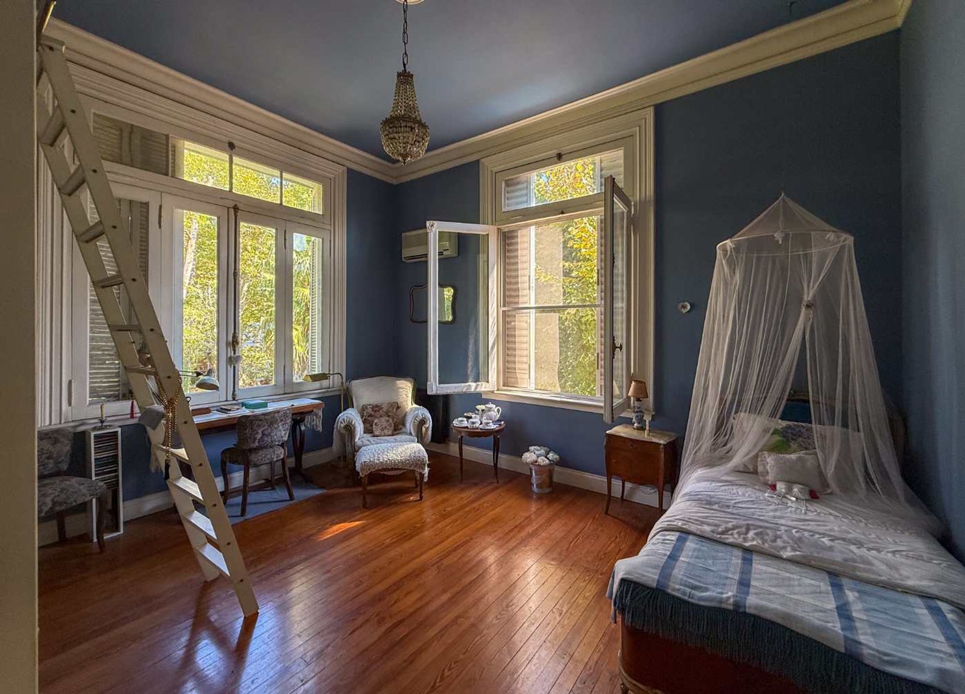 Venta Casa Estilo Inglés XIX Jardín Pileta Tigre