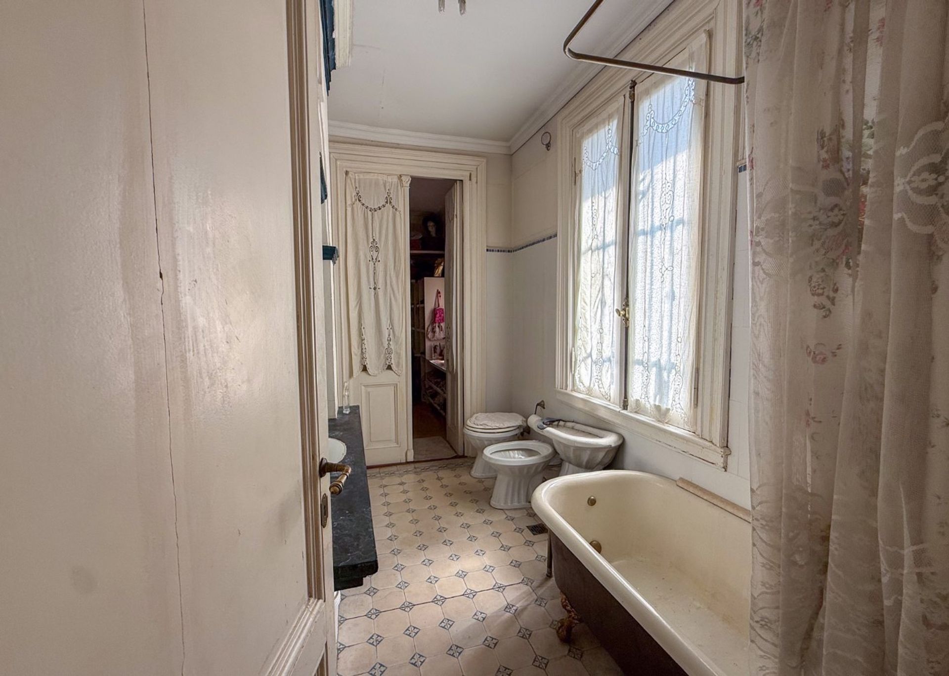 Venta Casa Estilo Inglés XIX Jardín Pileta Tigre