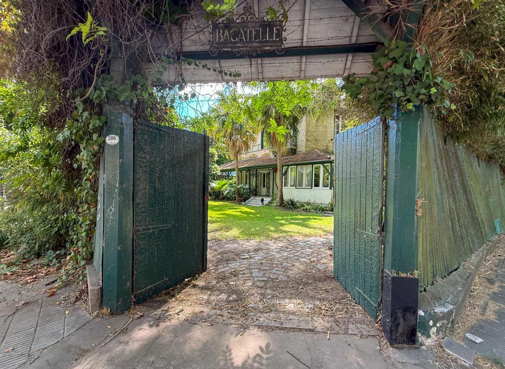 Venta Casa Estilo Inglés XIX Jardín Pileta Tigre