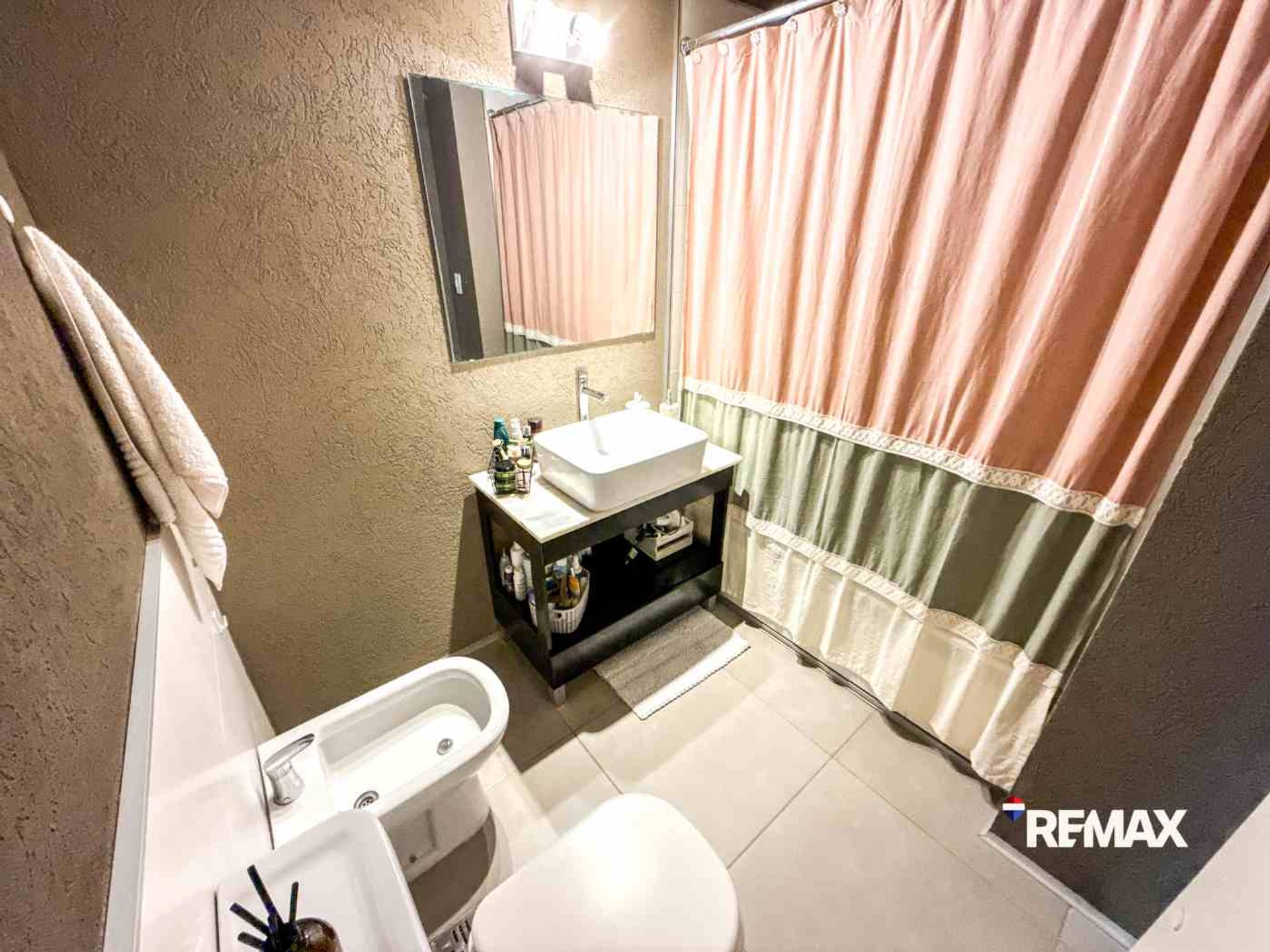 Departamento de 3 ambientes con terraza Olivos