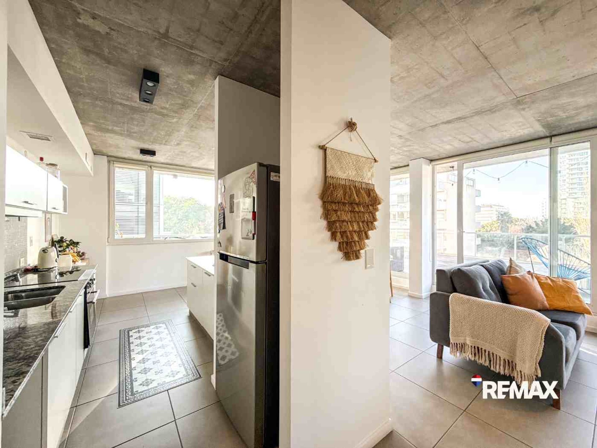 Departamento de 3 ambientes con terraza Olivos