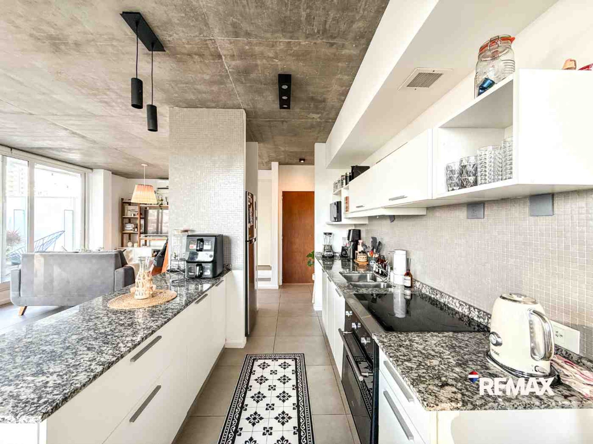 Departamento de 3 ambientes con terraza Olivos