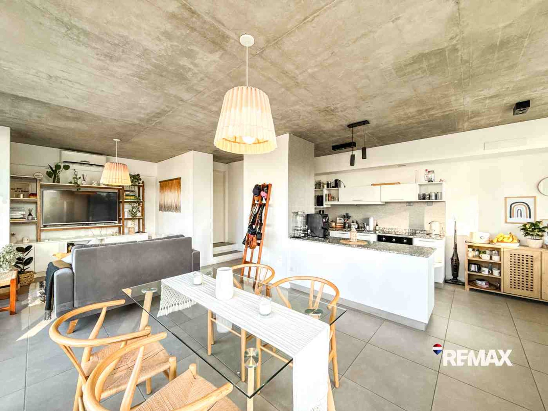 Departamento de 3 ambientes con terraza Olivos