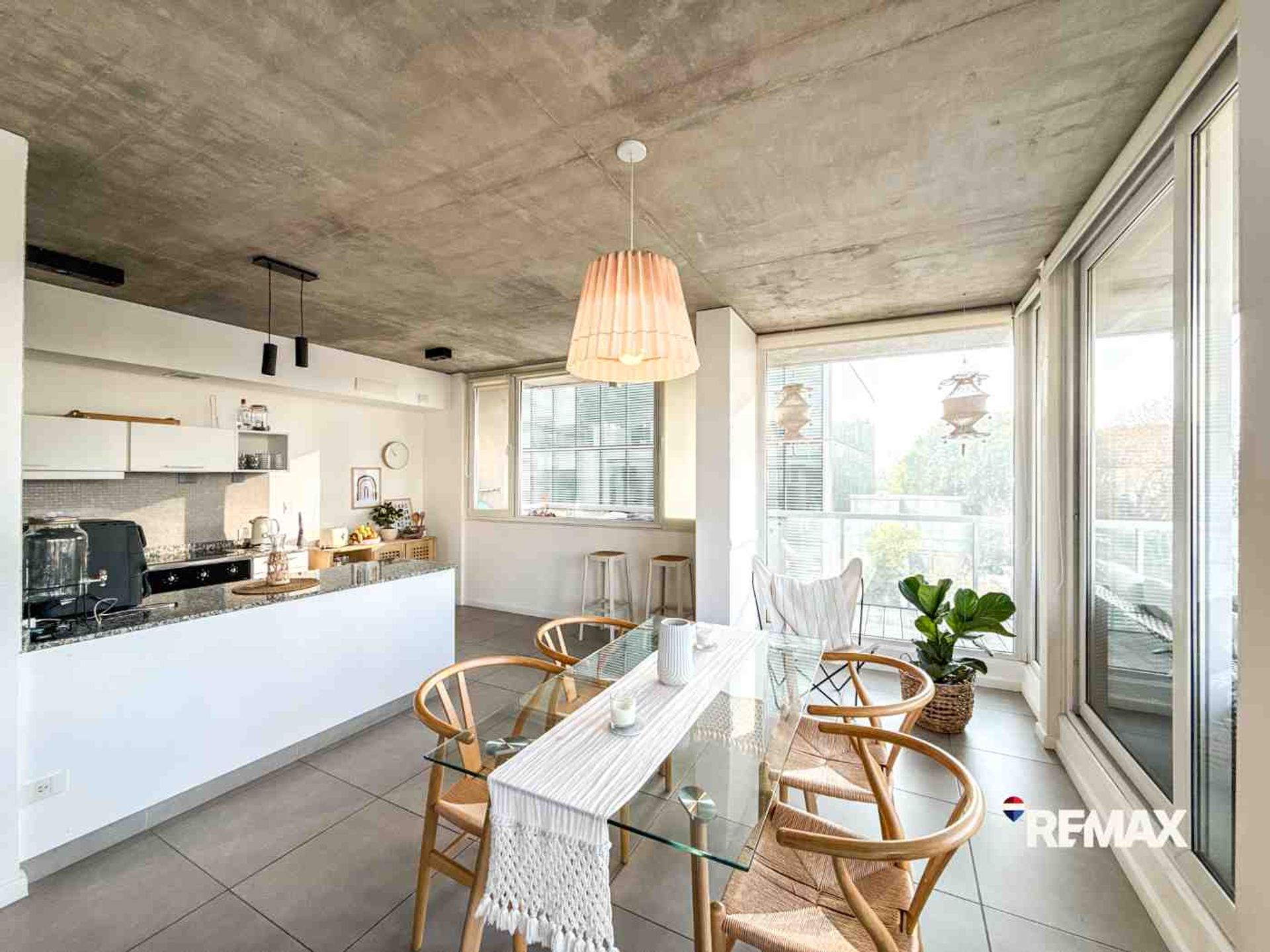 Departamento de 3 ambientes con terraza Olivos