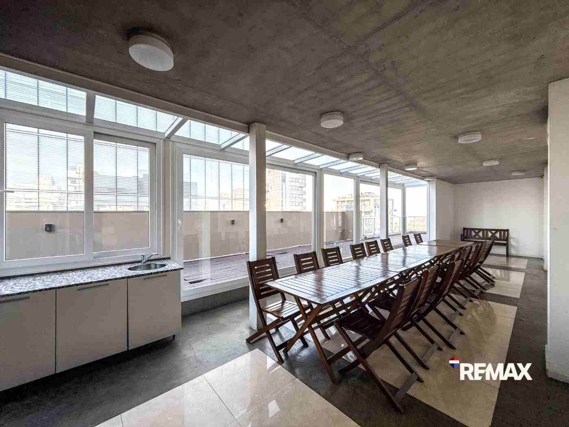 Departamento de 3 ambientes con terraza Olivos
