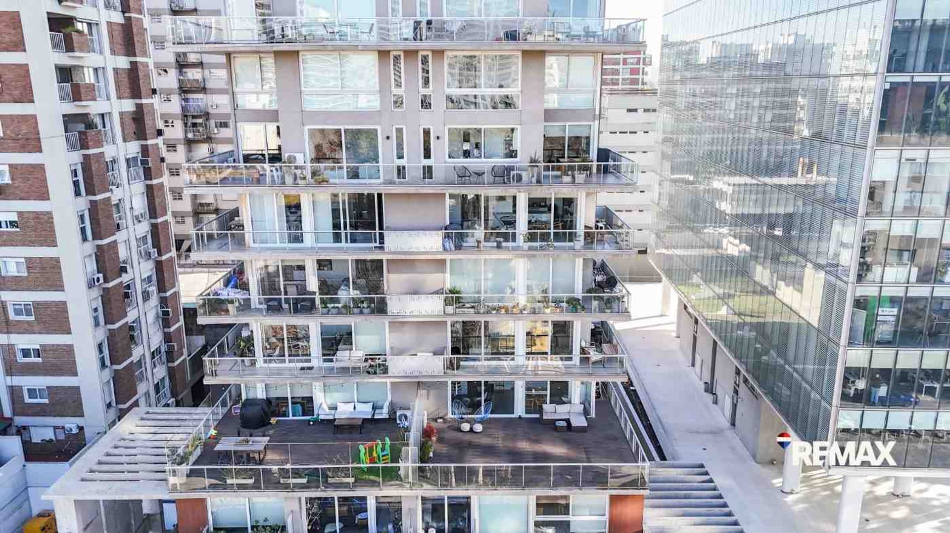 Departamento de 3 ambientes con terraza Olivos