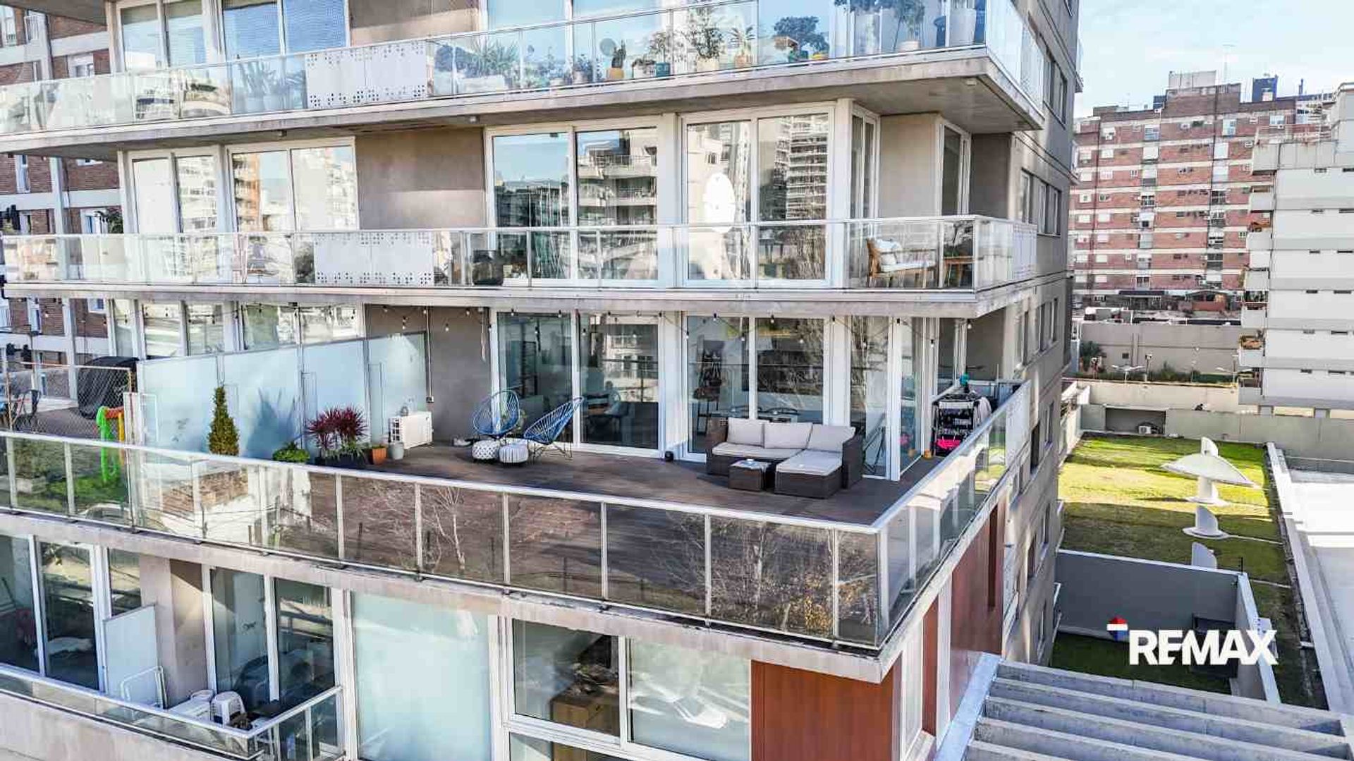 Departamento de 3 ambientes con terraza Olivos