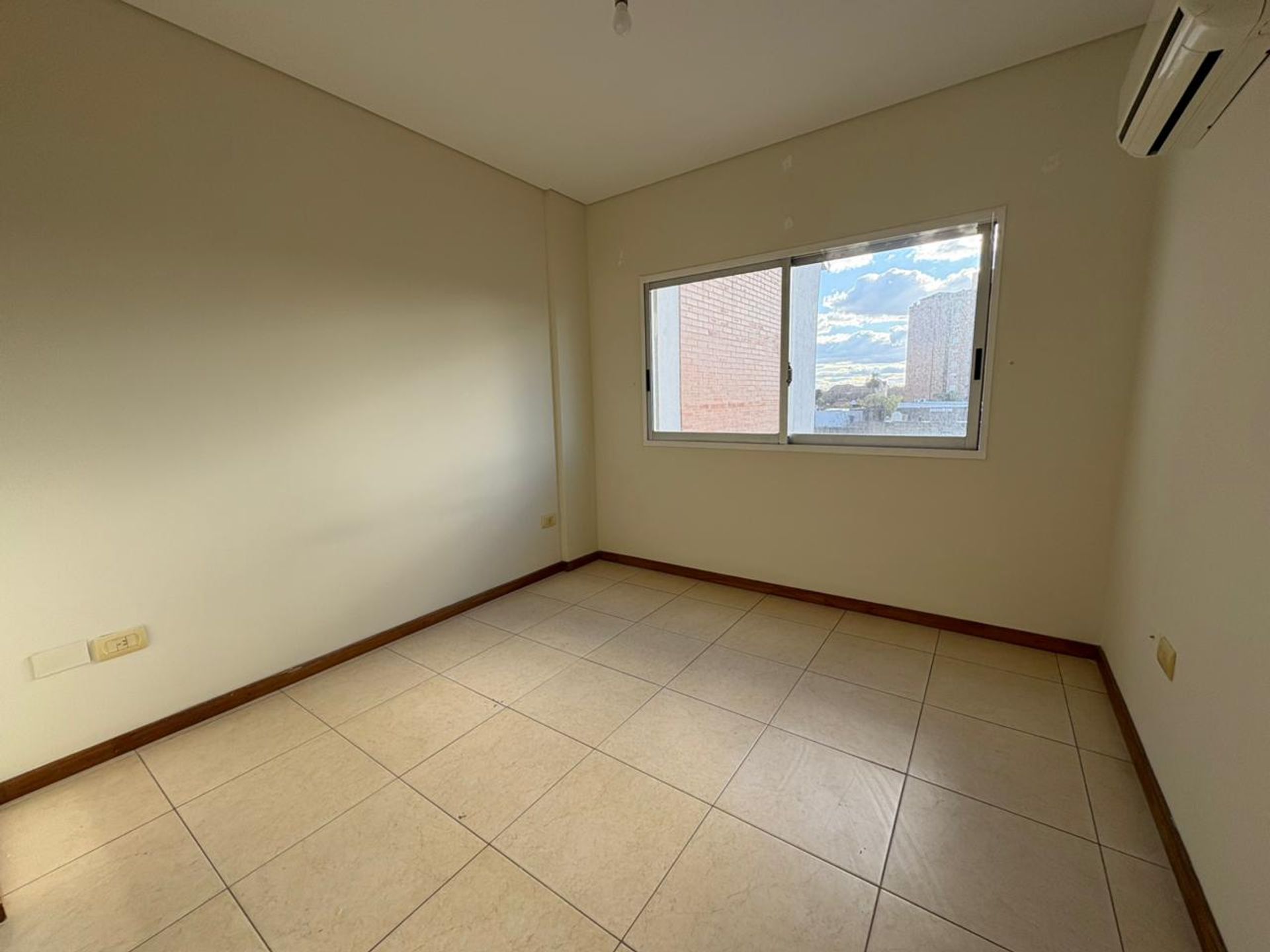 Departamento en venta 2 ambientes Tigre c/ balcón