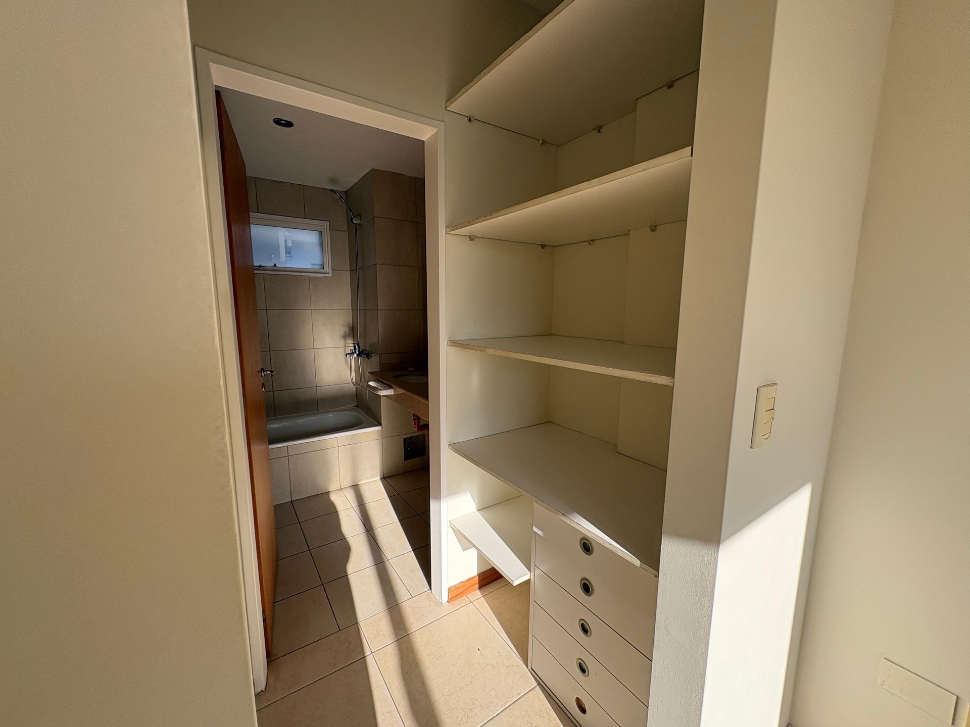 Departamento en venta 2 ambientes Tigre c/ balcón