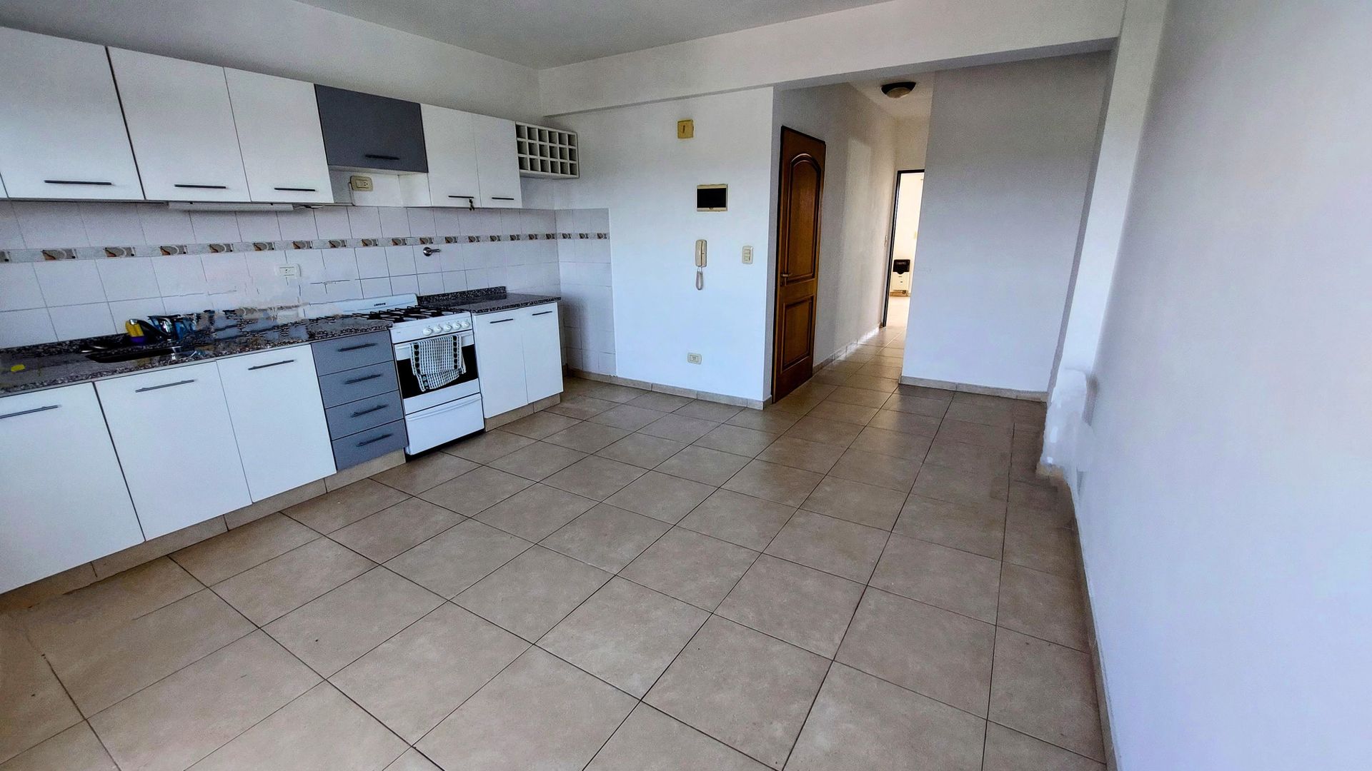 ALQUILER - Departamento 2 amb c/cochera - Victoria