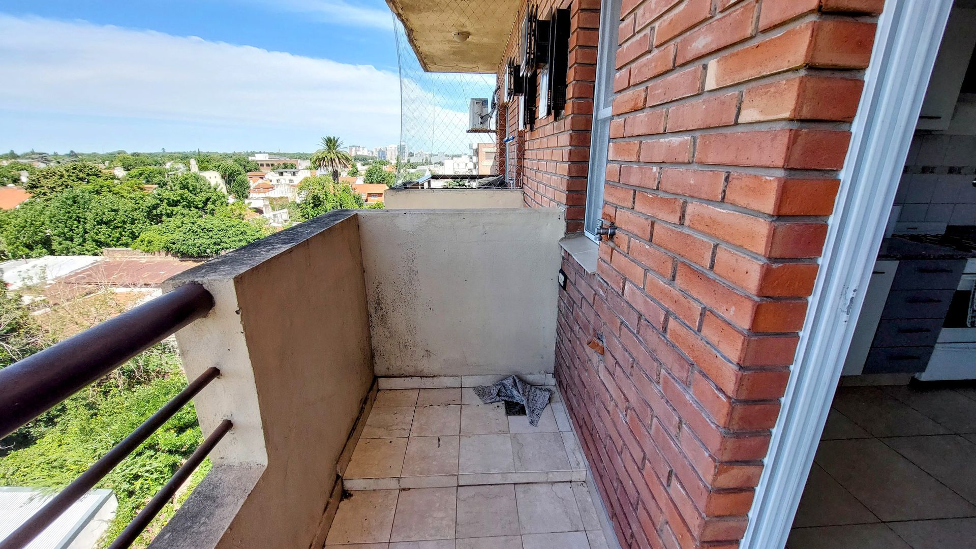 ALQUILER - Departamento 2 amb c/cochera - Victoria
