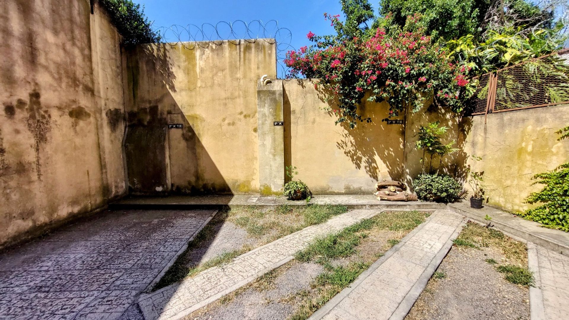 ALQUILER - Departamento 2 amb c/cochera - Victoria