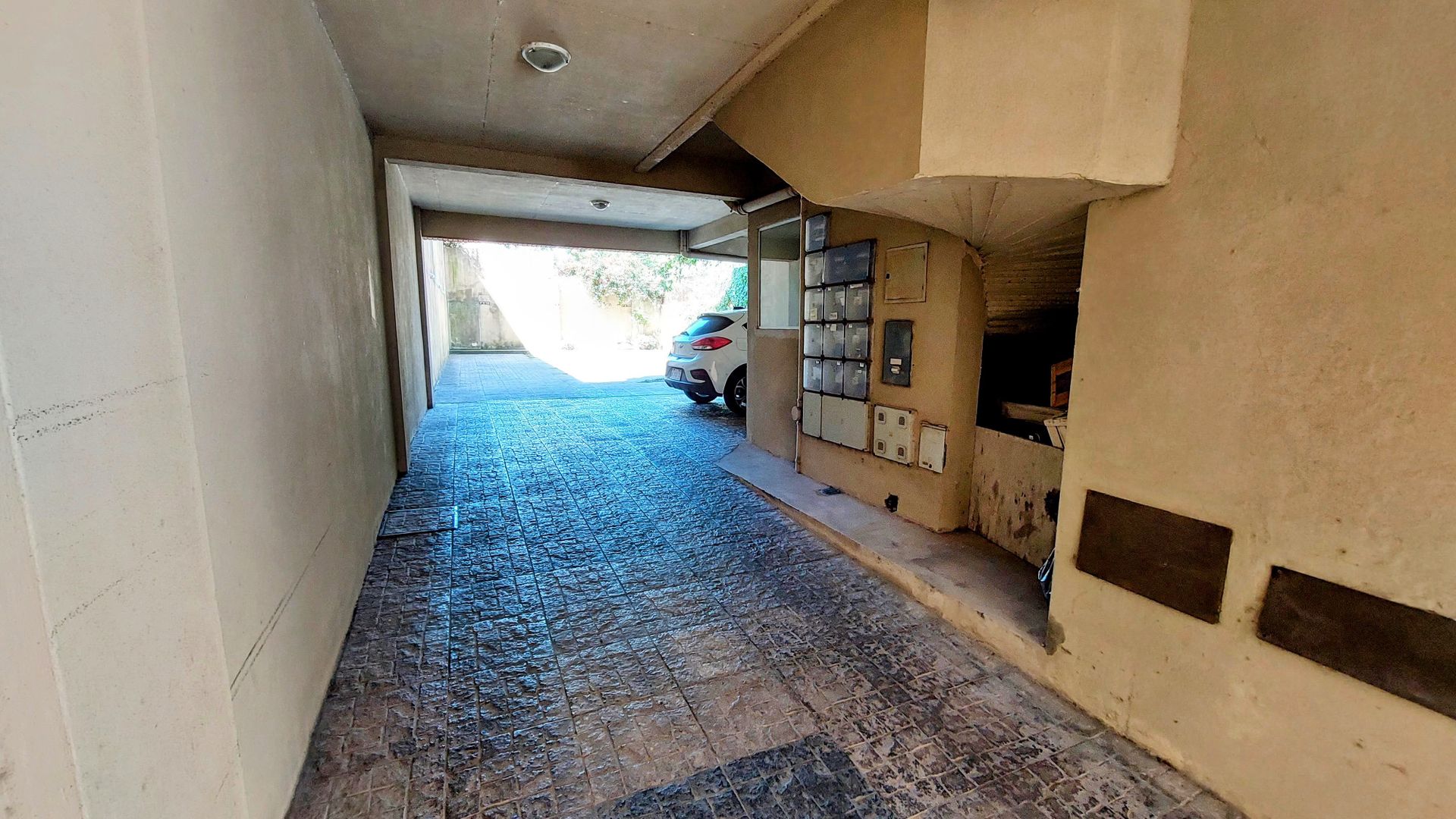 ALQUILER - Departamento 2 amb c/cochera - Victoria