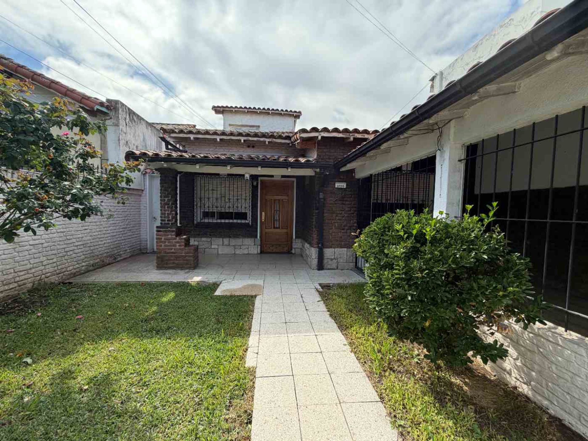 Venta Casa 5 ambientes en Vicente Lopez cochera