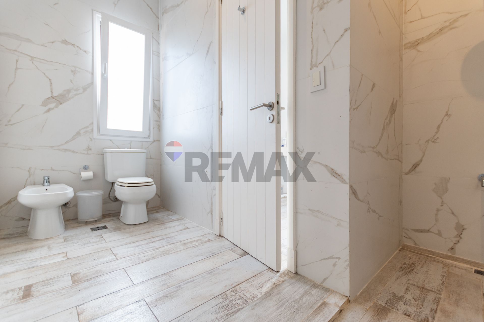 Casa en Venta Lote Interno Barrio Los Alisos