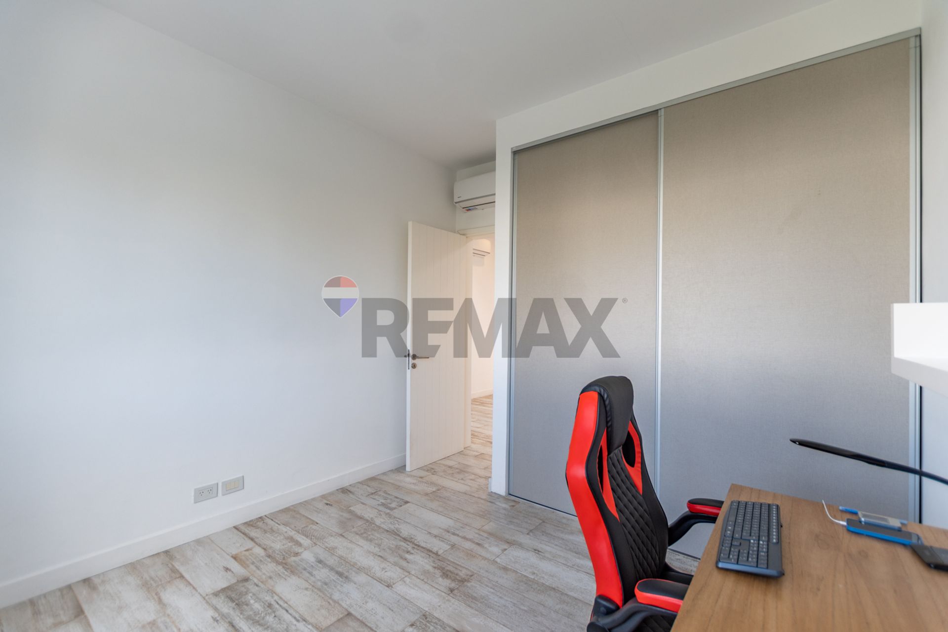 Casa en Venta Lote Interno Barrio Los Alisos