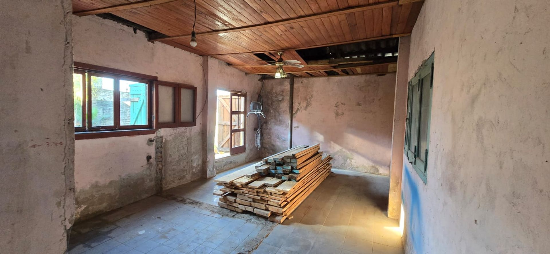 Casa sobre lote de 300 m² en ubicación estratégica
