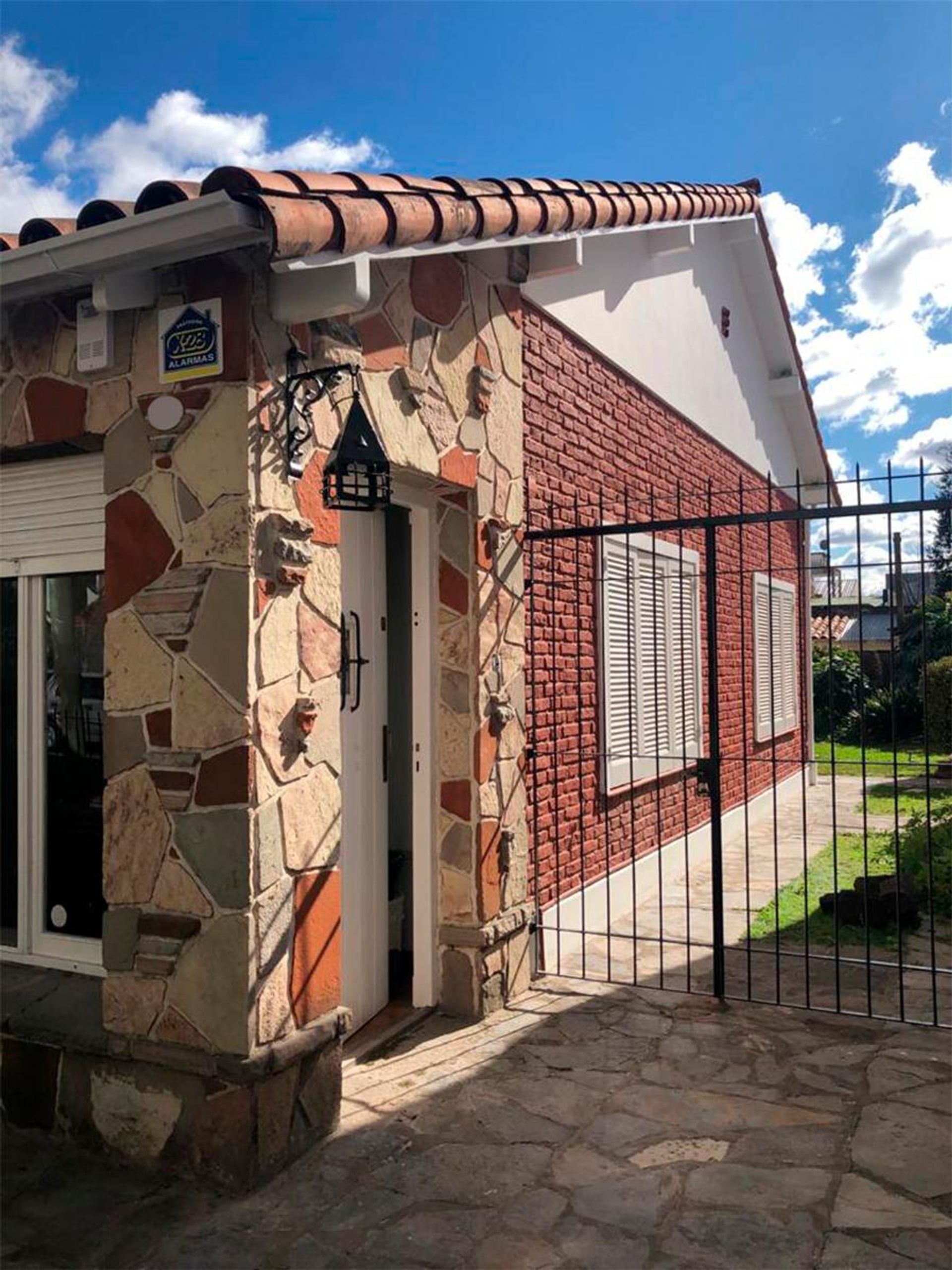 Alquiler Casa Con Jardin Y Garage. Olivos