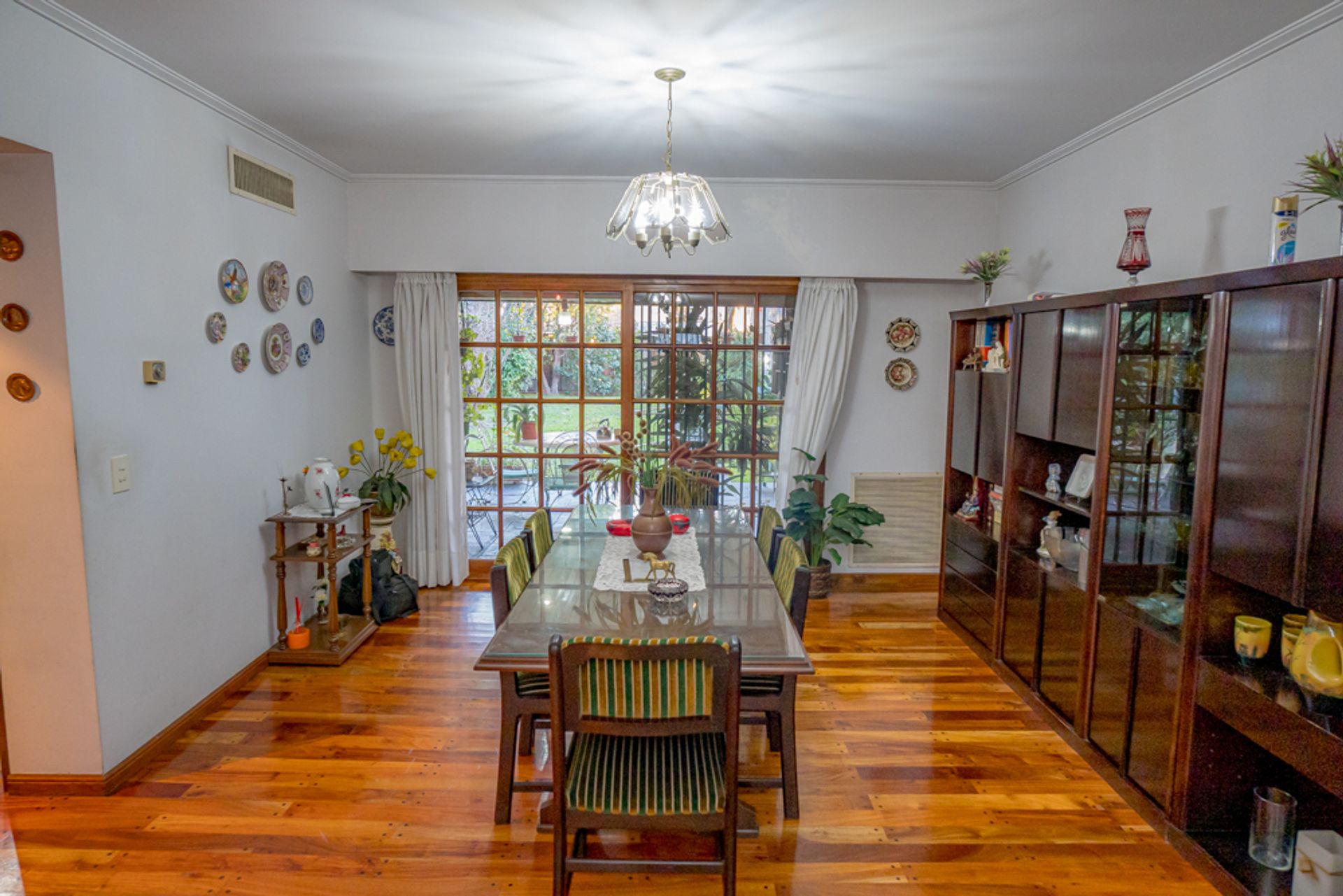 Casa Triplex Martinez 5 Amb Cochera Y Quincho