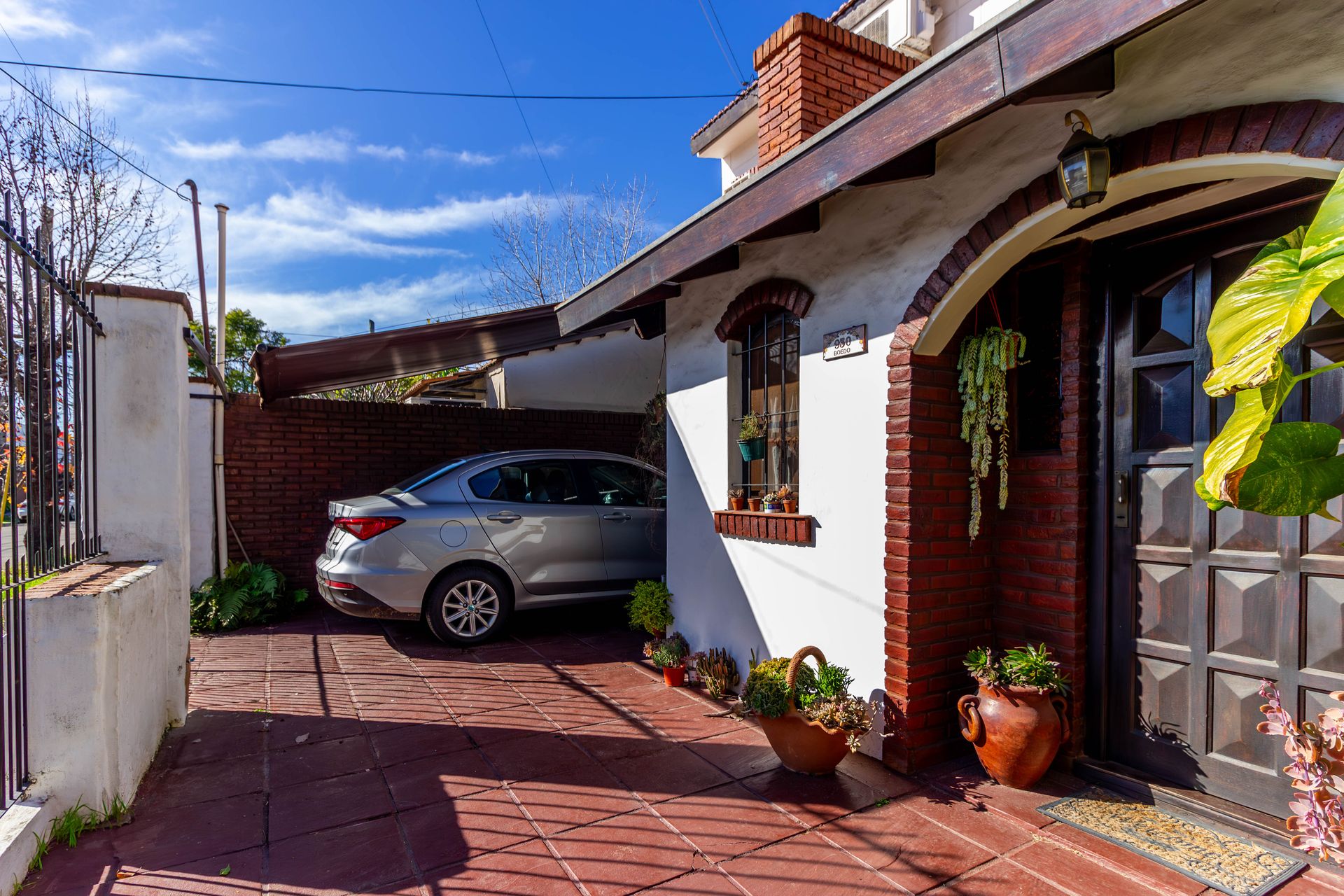 Venta Casa 4 Amb V.adelina Jardin Pileta Parrilla