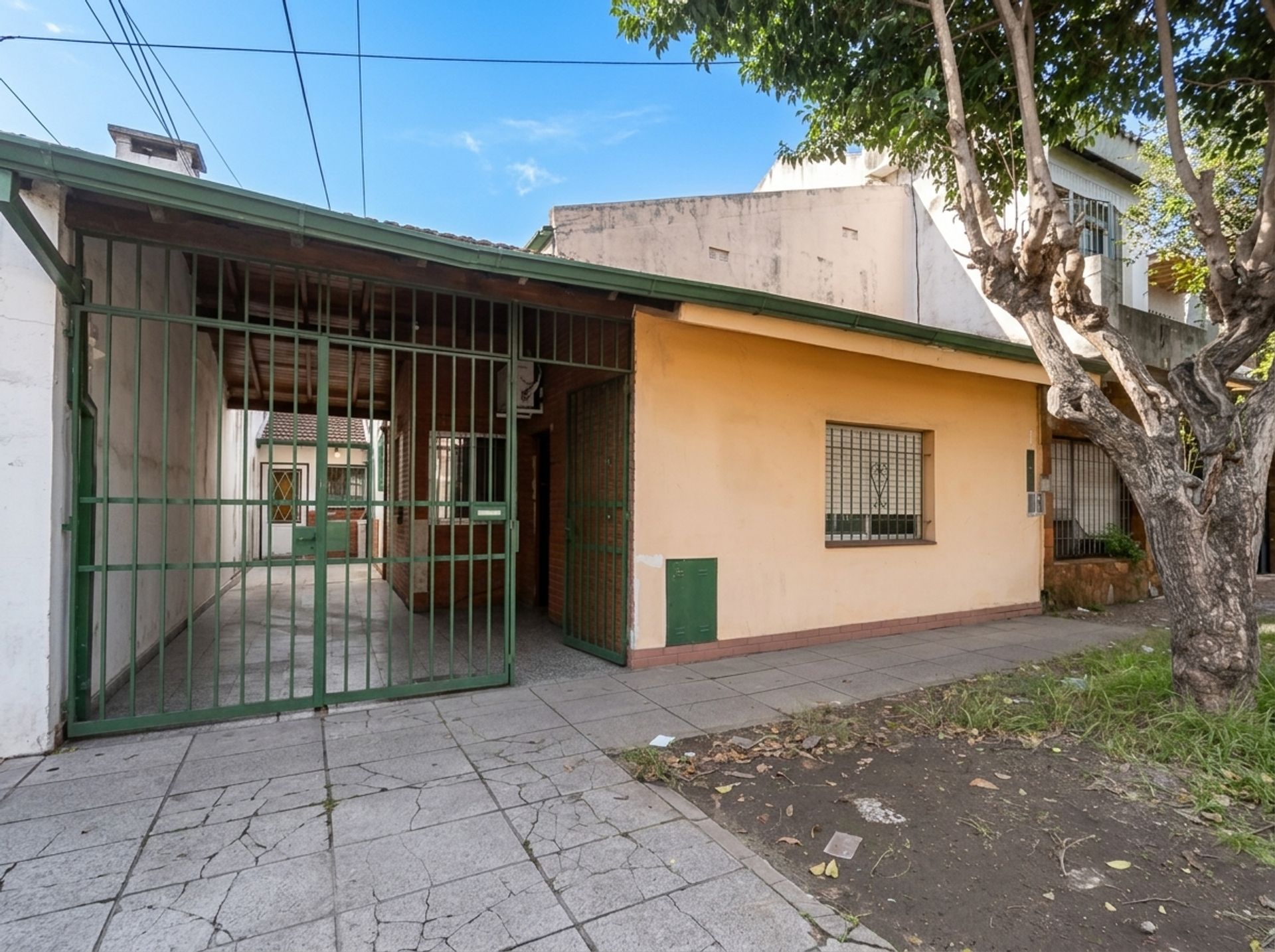 Venta casa 5 ambientes Apto crédito jardín pileta