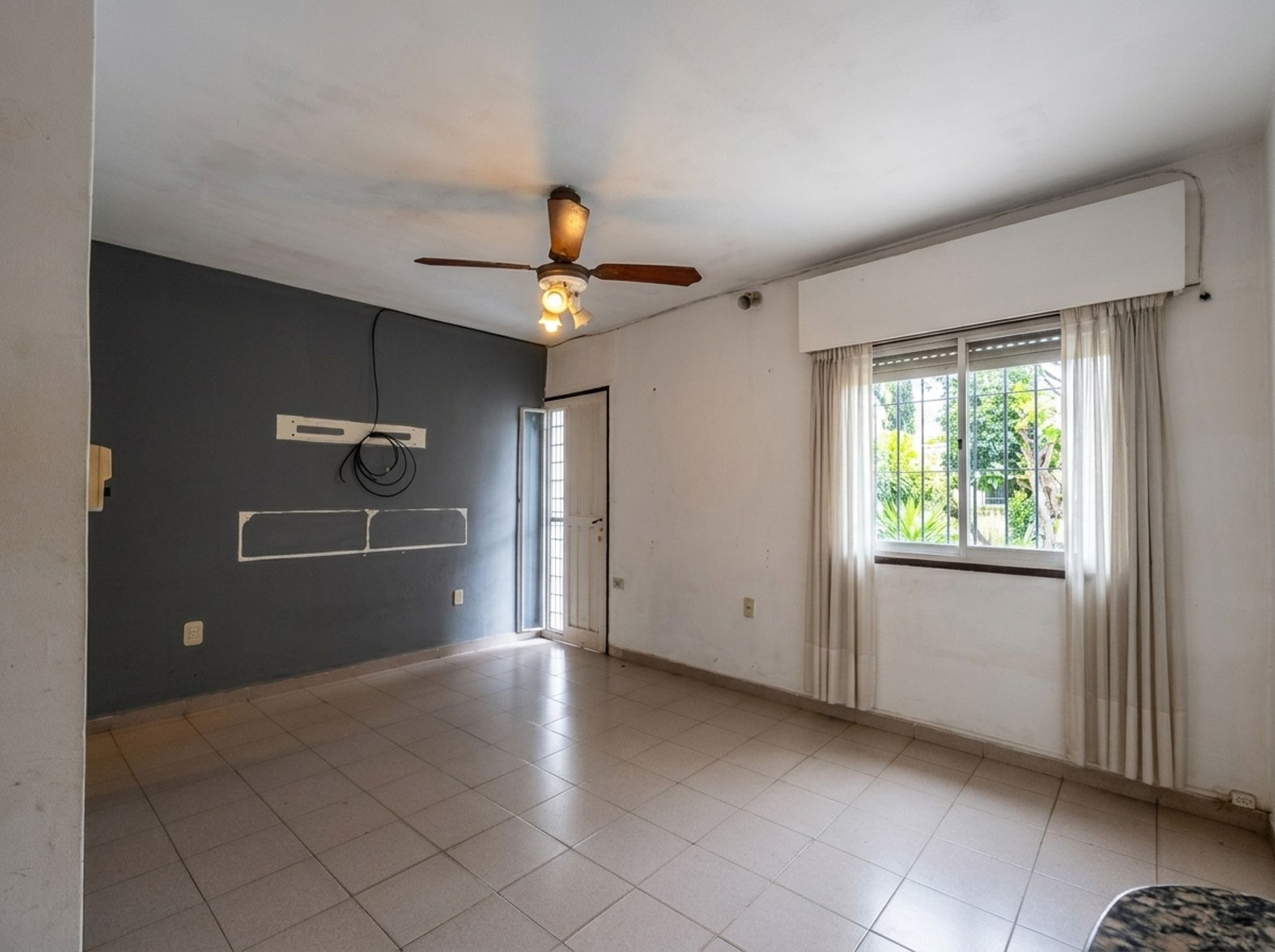 Venta casa 5 ambientes Apto crédito jardín pileta