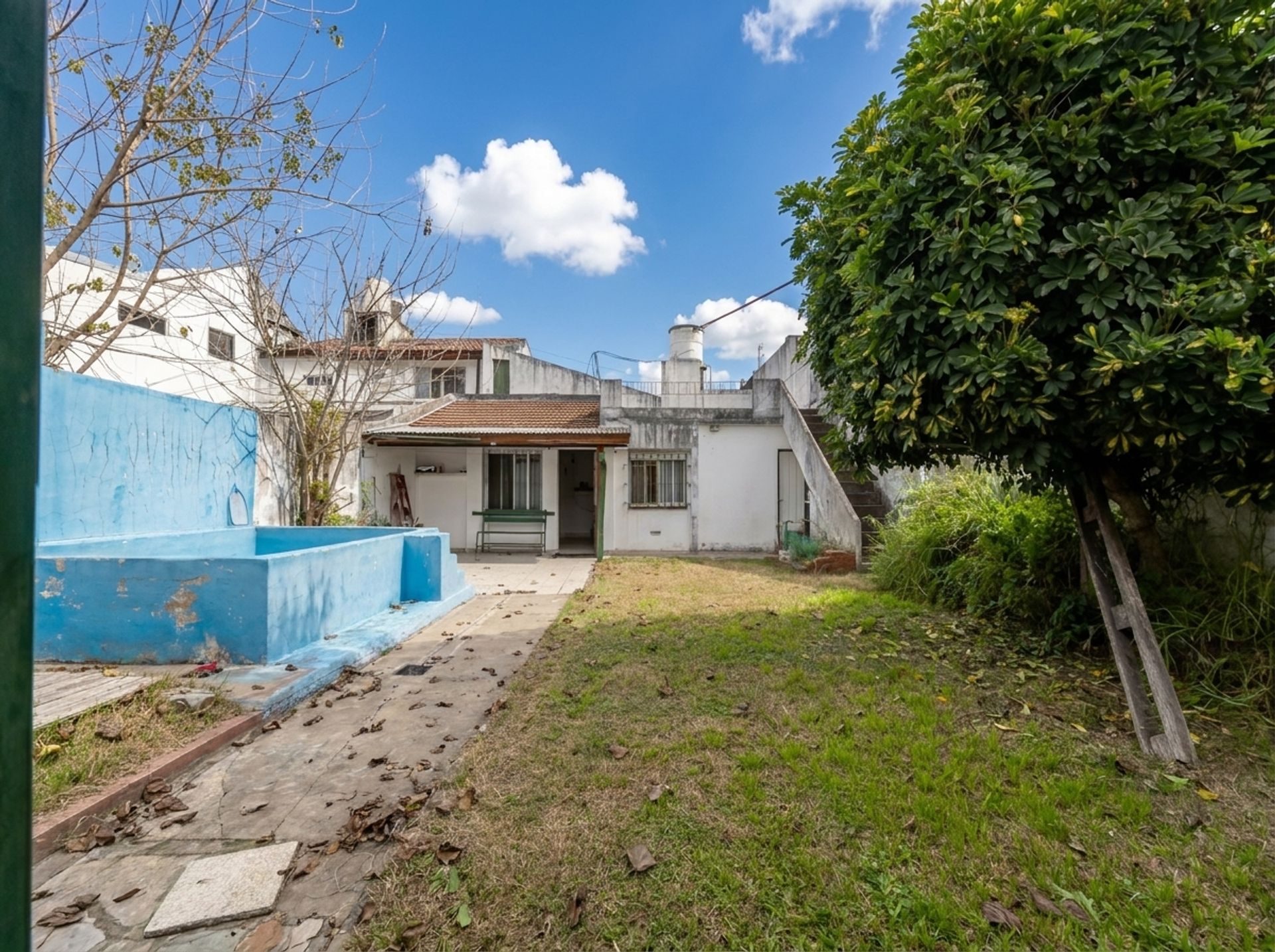 Venta casa 5 ambientes Apto crédito jardín pileta