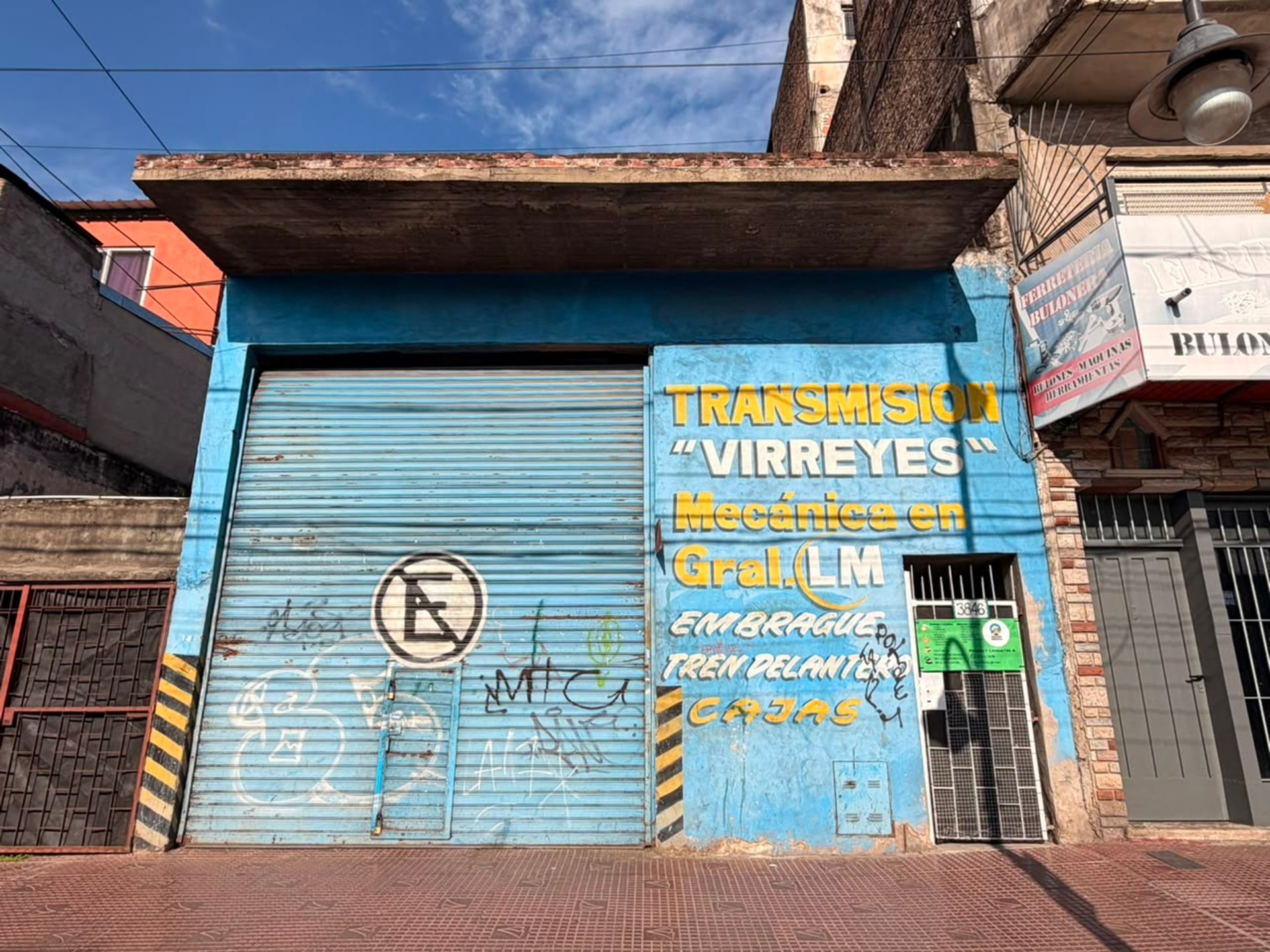Venta Local + Casa Al Fondo Virreyes