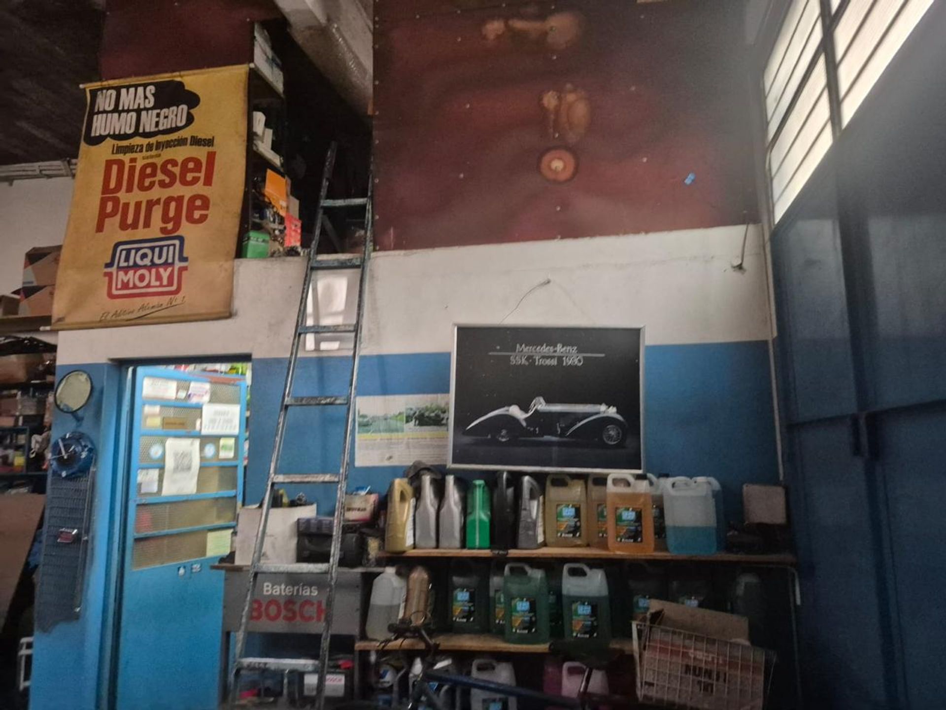 Venta Taller Mecánico /Galpón Con Casa De 4 Amb