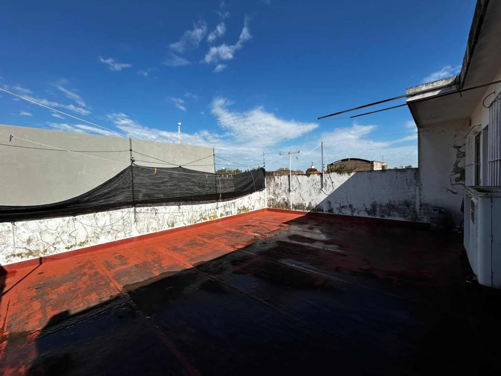 Venta Taller Mecánico /Galpón Con Casa De 4 Amb