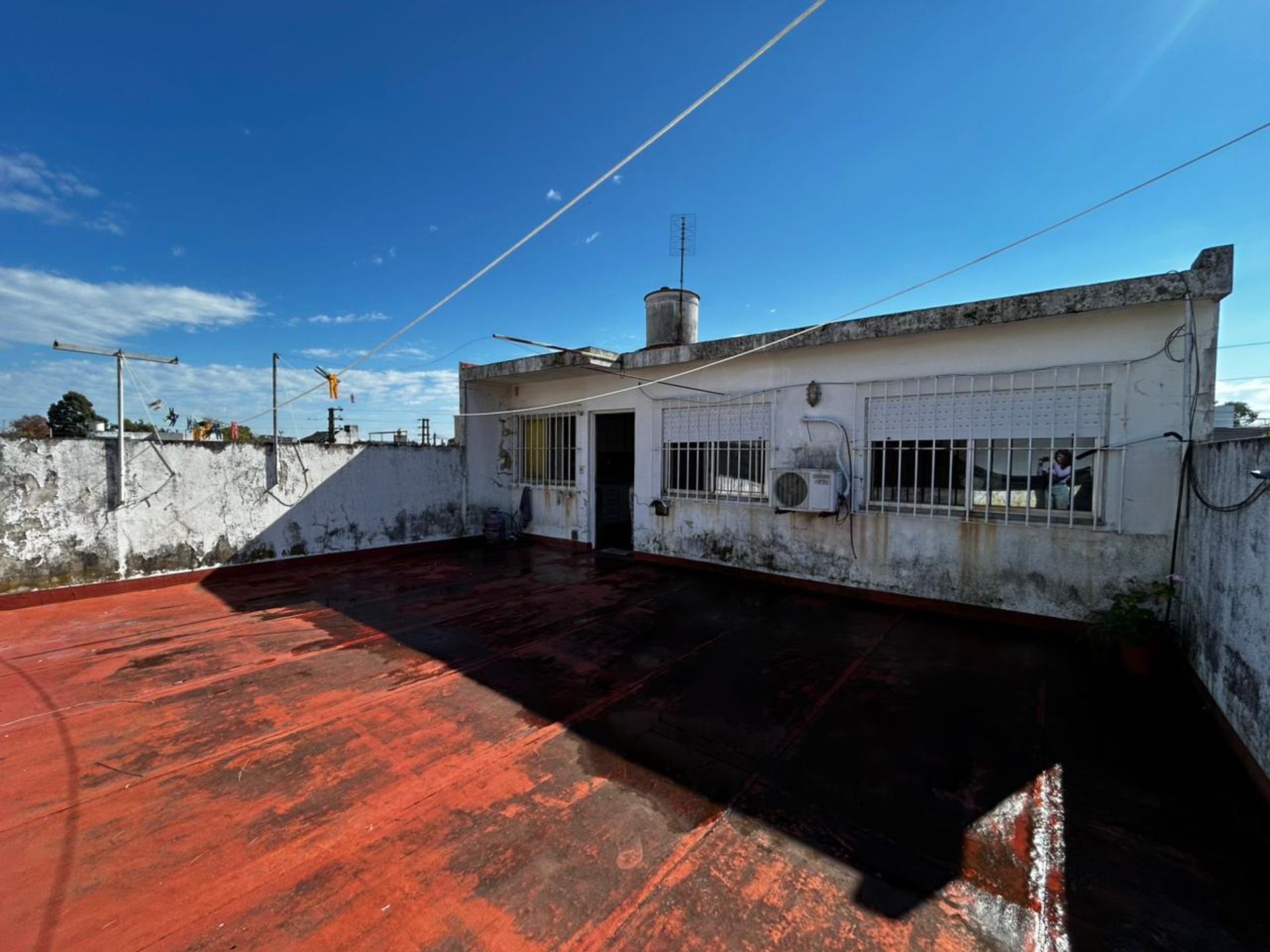Venta Taller Mecánico /Galpón Con Casa De 4 Amb