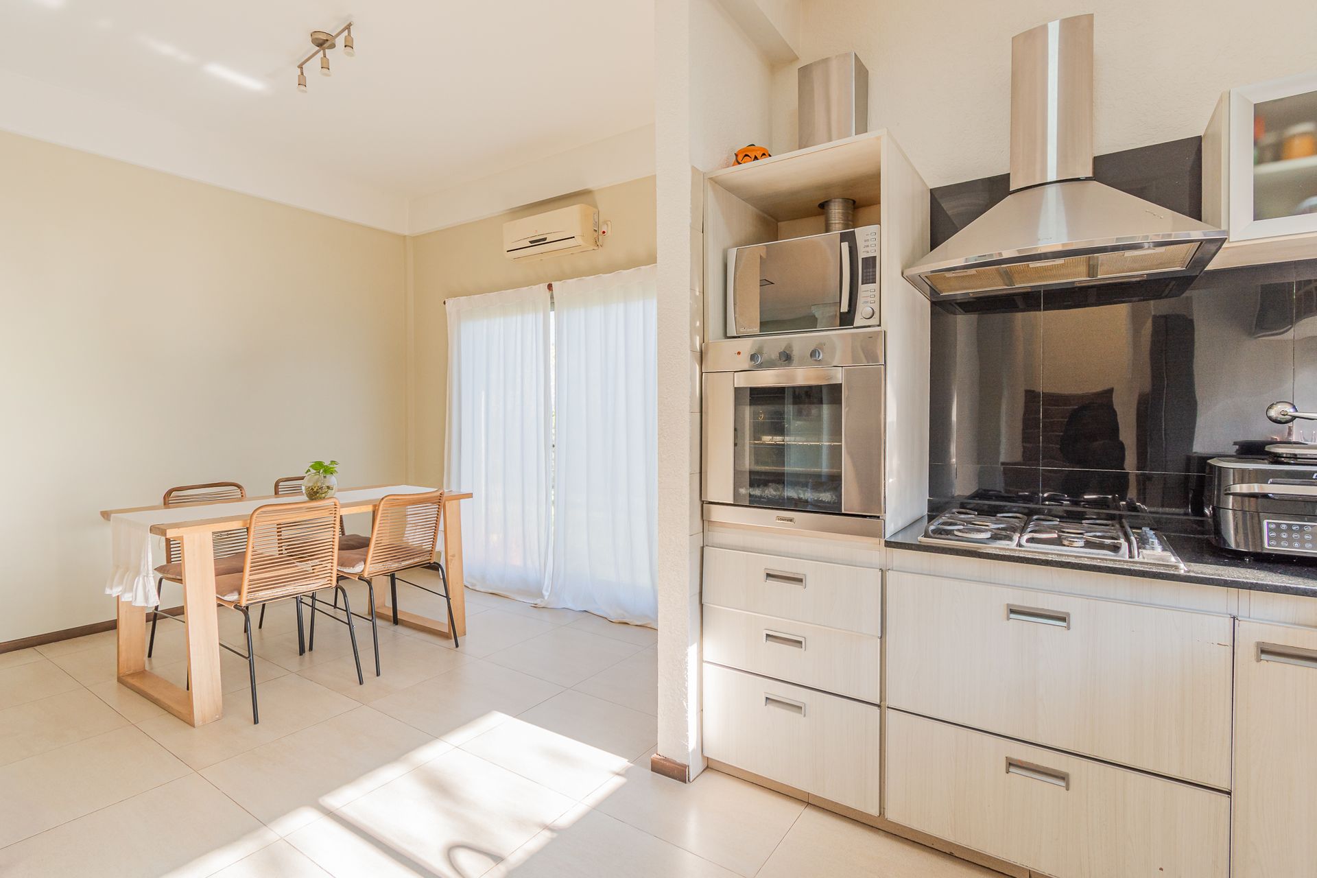 Venta Casa C/ Jardín Y Pileta - Barrio La Comarca