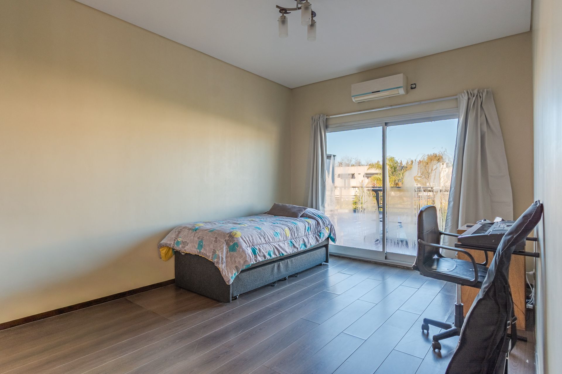 Venta Casa C/ Jardín Y Pileta - Barrio La Comarca