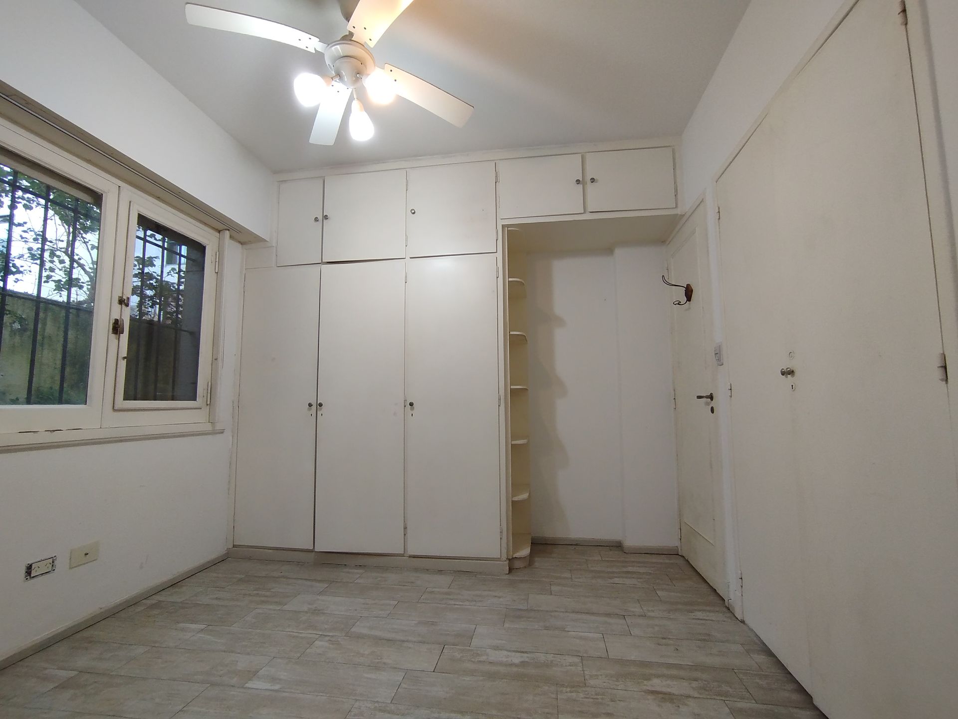 Vende Dto 3Amb S. Isidro Centro Pb Patios Permuta