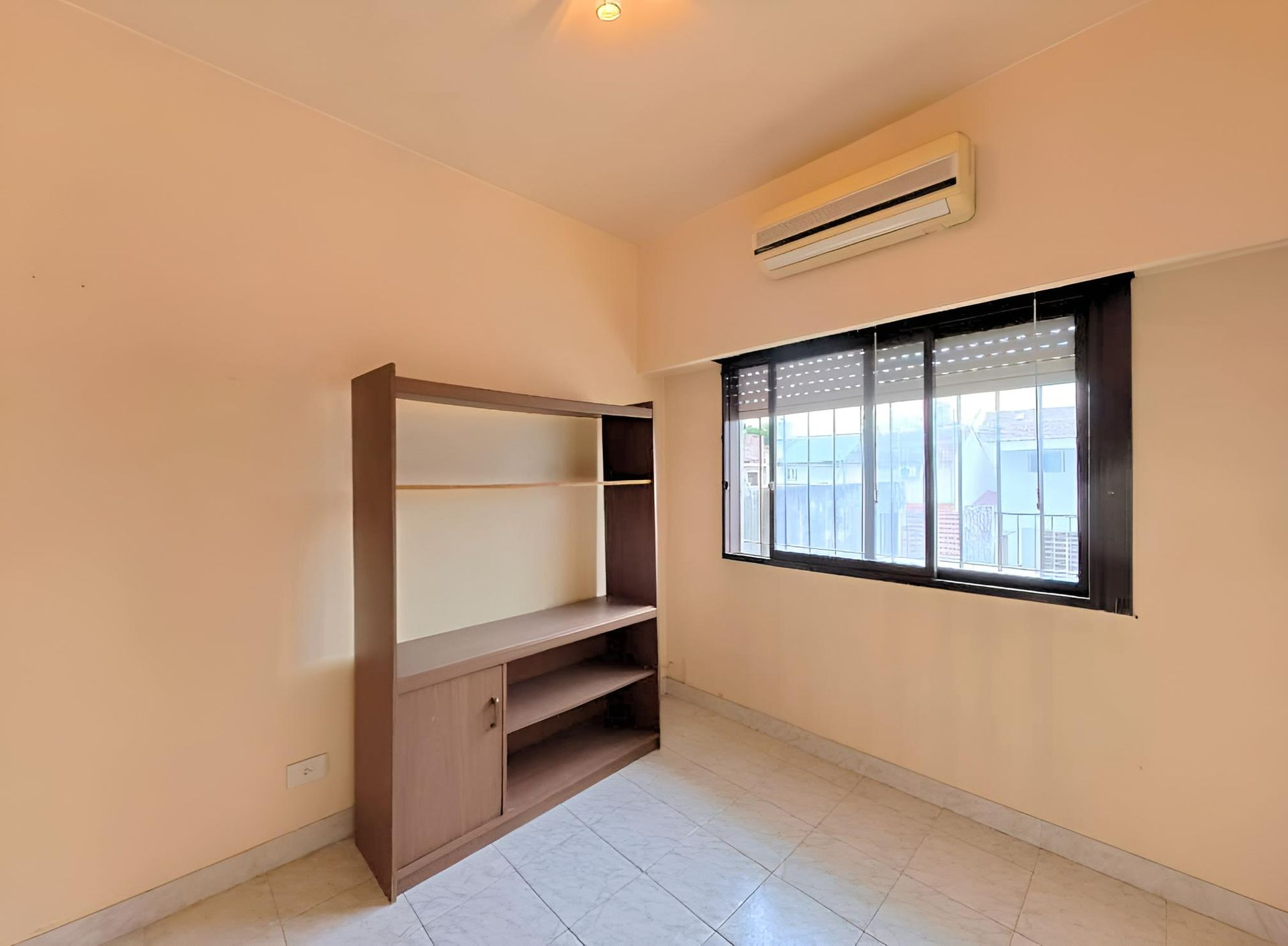 Venta Casa Duplex 3 Dormitorios Quincho Martínez
