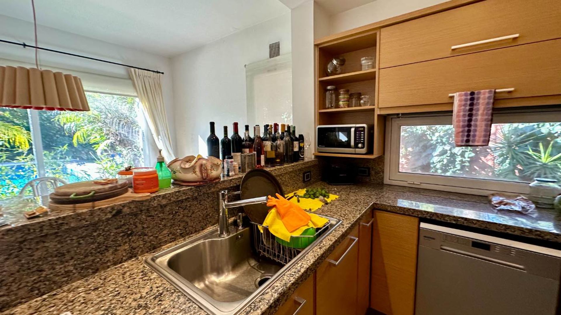 Venta Casa De 7 Amb. Con Cochera En San Isidro