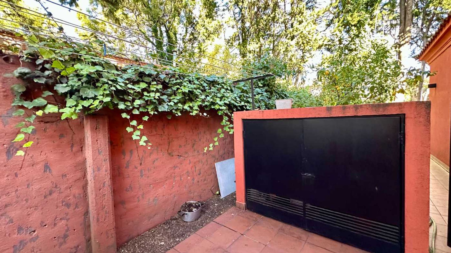 Venta Casa De 7 Amb. Con Cochera En San Isidro