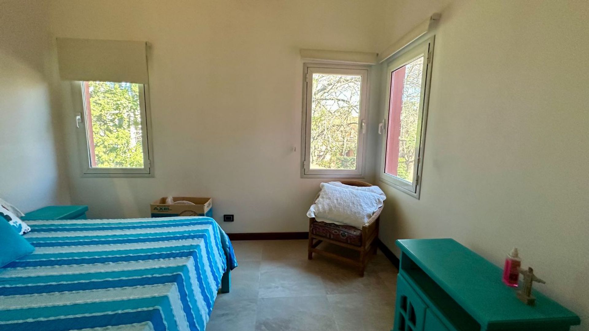 Venta Casa De 7 Amb. Con Cochera En San Isidro