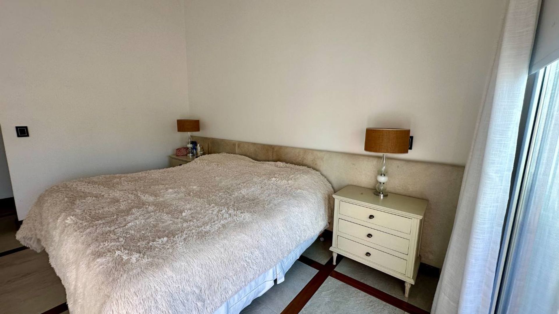 Venta Casa De 7 Amb. Con Cochera En San Isidro