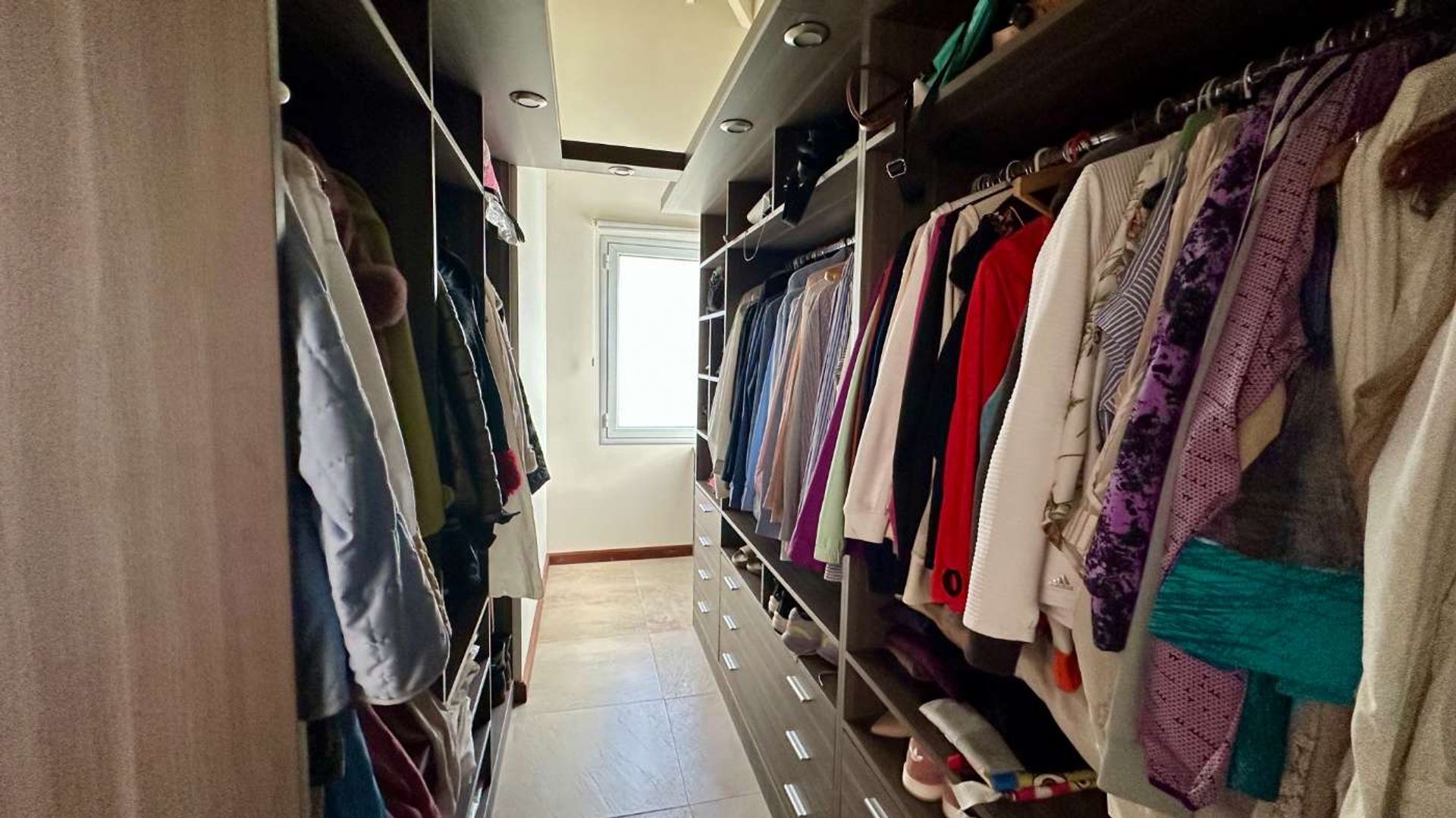 Venta Casa De 7 Amb. Con Cochera En San Isidro