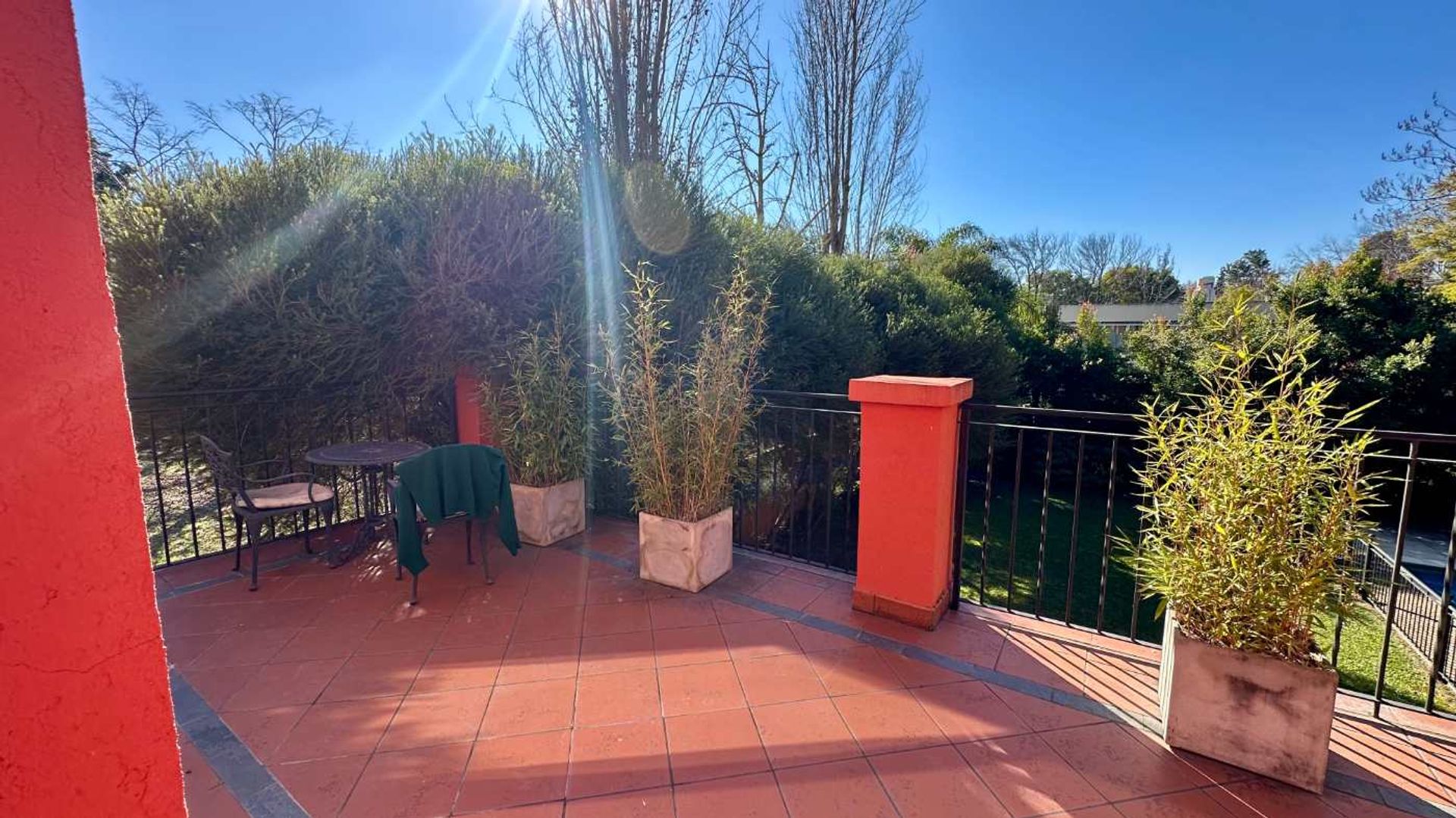Venta Casa De 7 Amb. Con Cochera En San Isidro