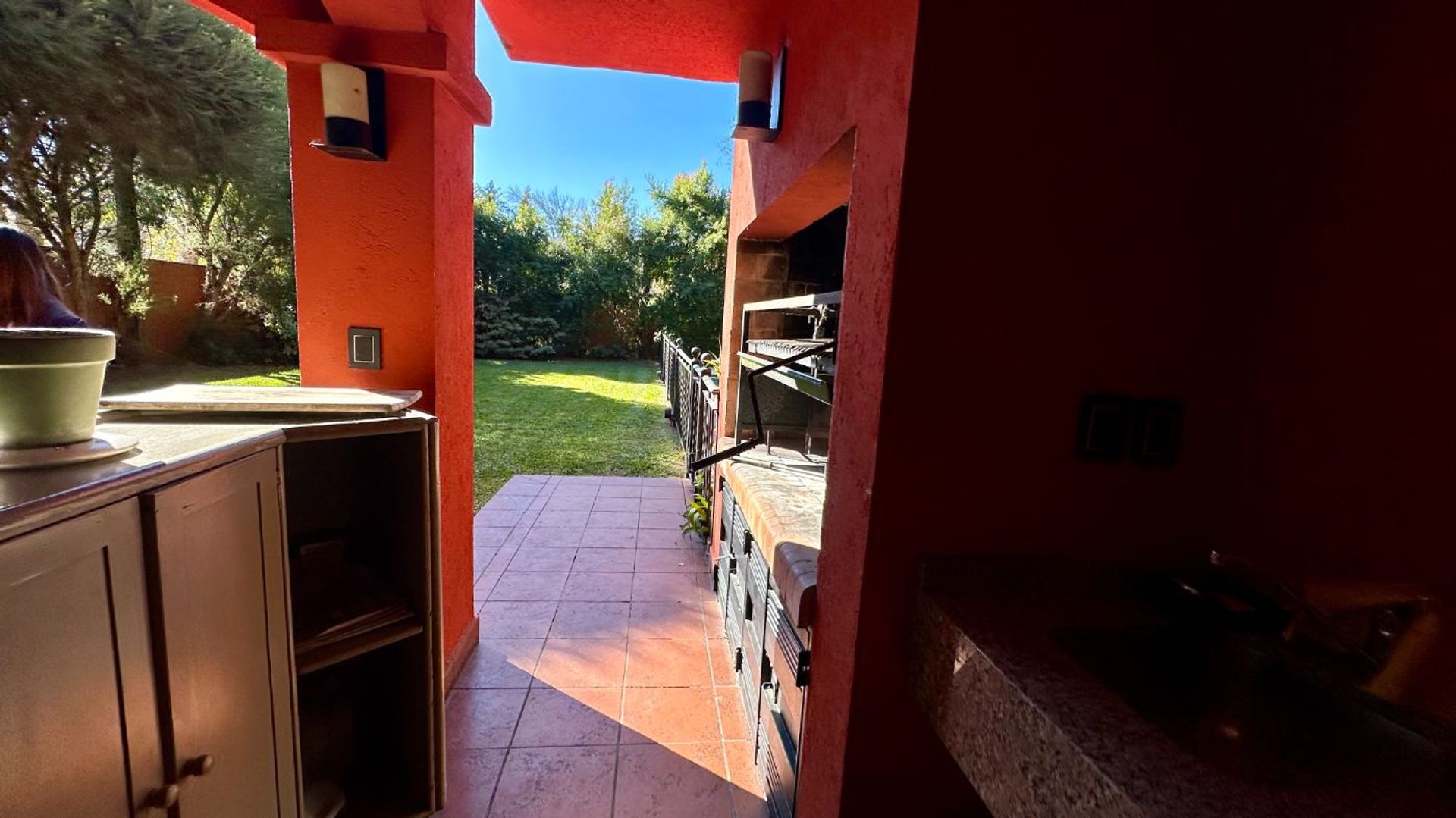 Venta Casa De 7 Amb. Con Cochera En San Isidro