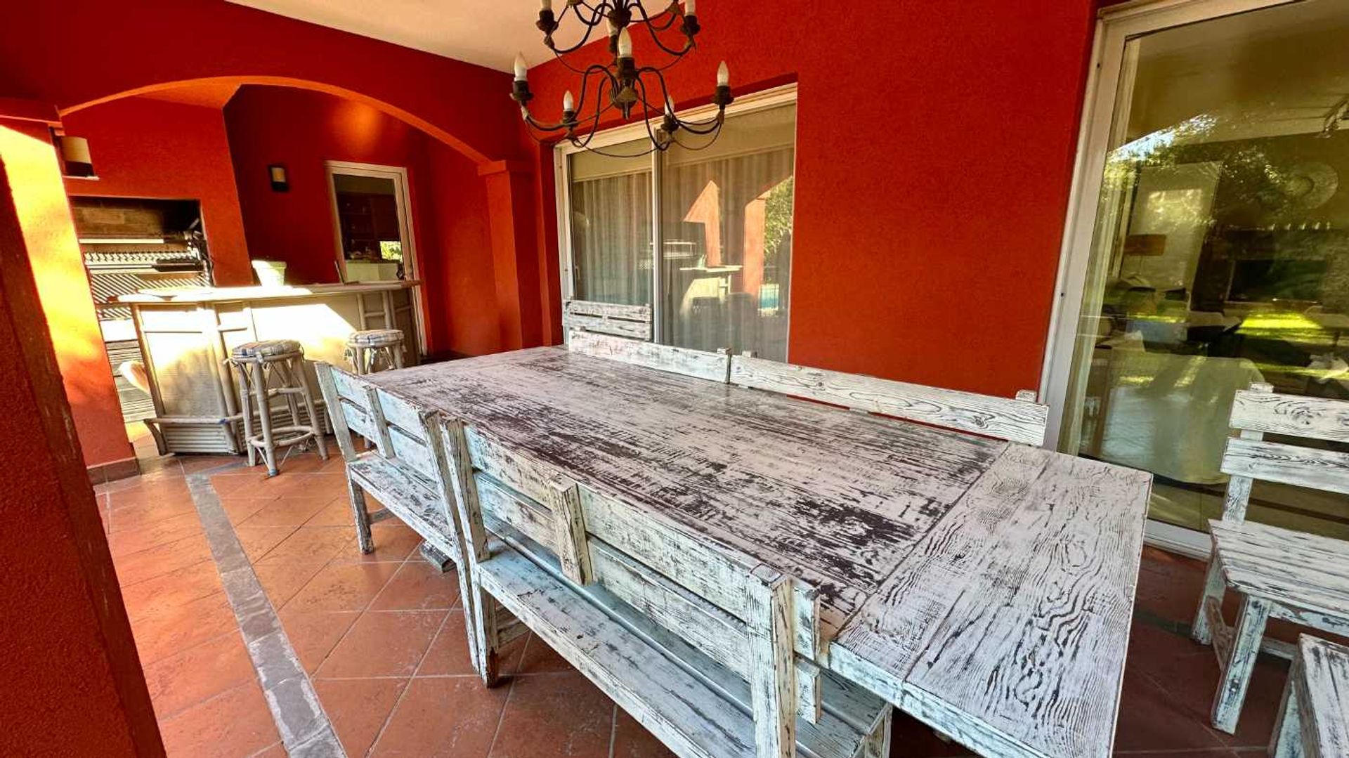 Venta Casa De 7 Amb. Con Cochera En San Isidro