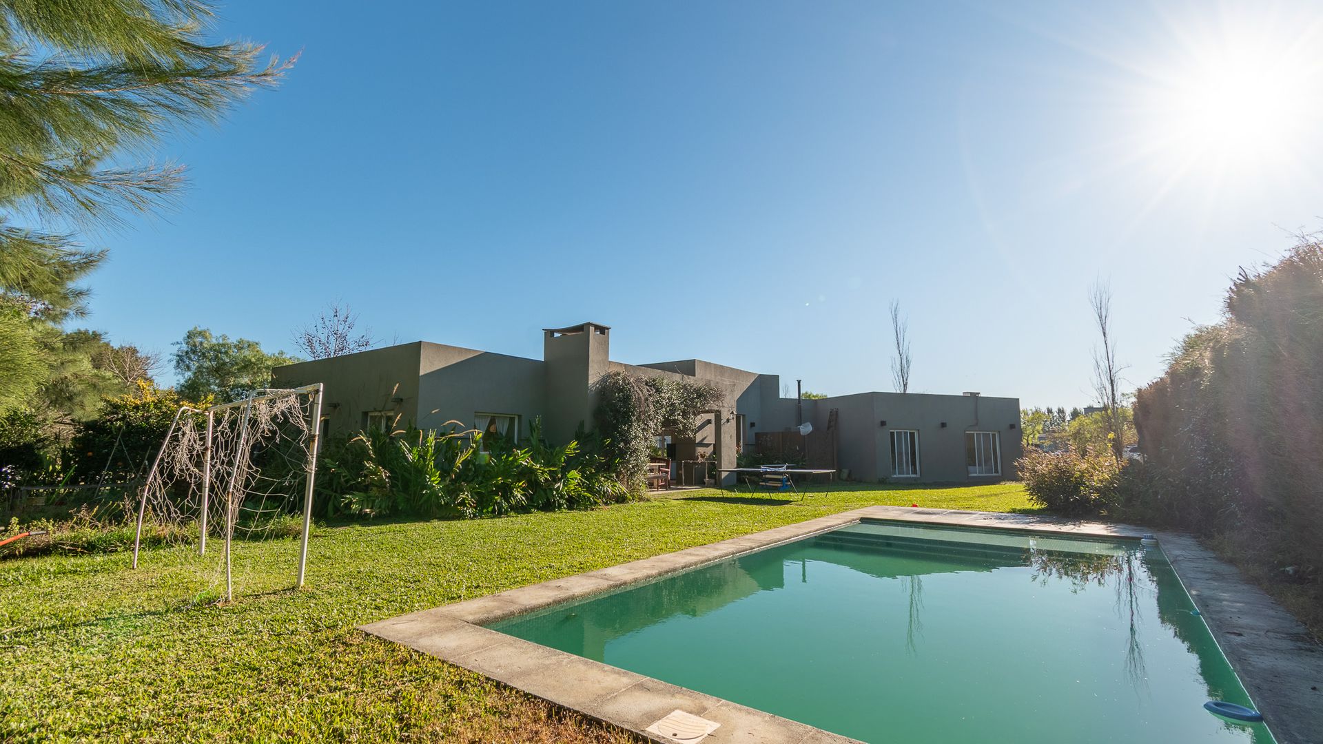 Venta Casa 4 Amb. C/ Pileta Santa Catalina