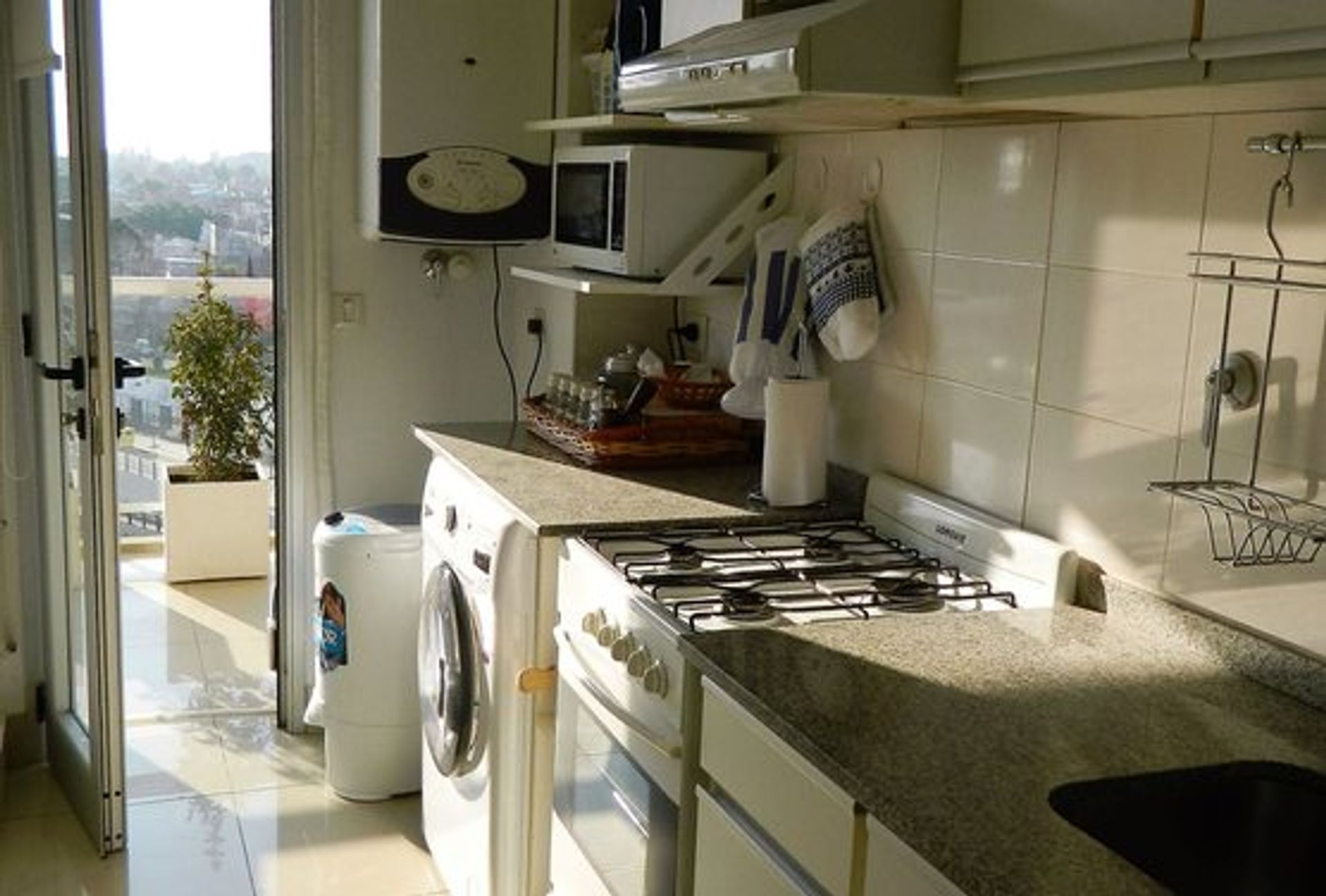 Dos Ambientes Venta Beccar Piso Alto! Cochera